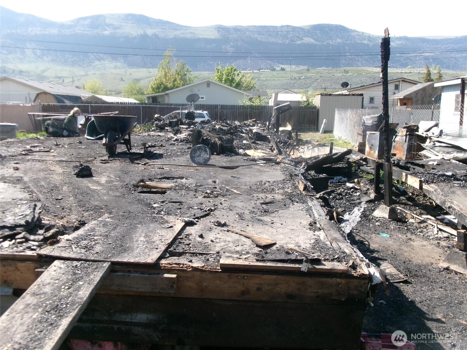 4011 Dixie Ln Unit  Malaga WA 98828