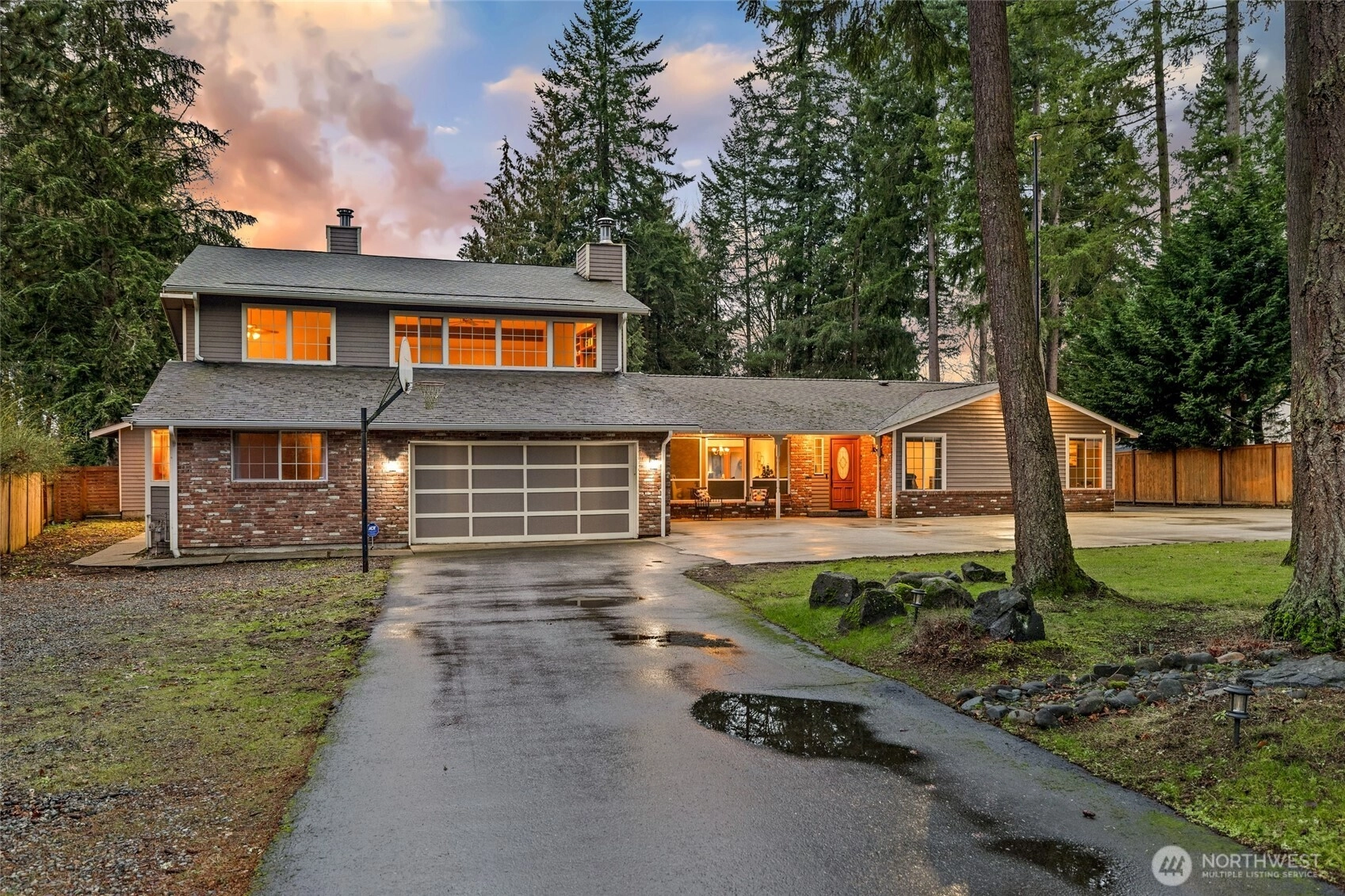 16613 SE 254th Pl Covington WA 98042