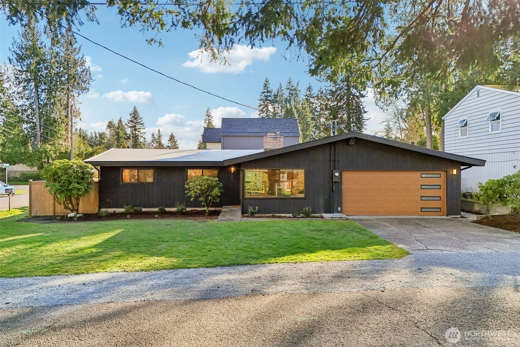 503 NW 203rd St Shoreline WA 98177