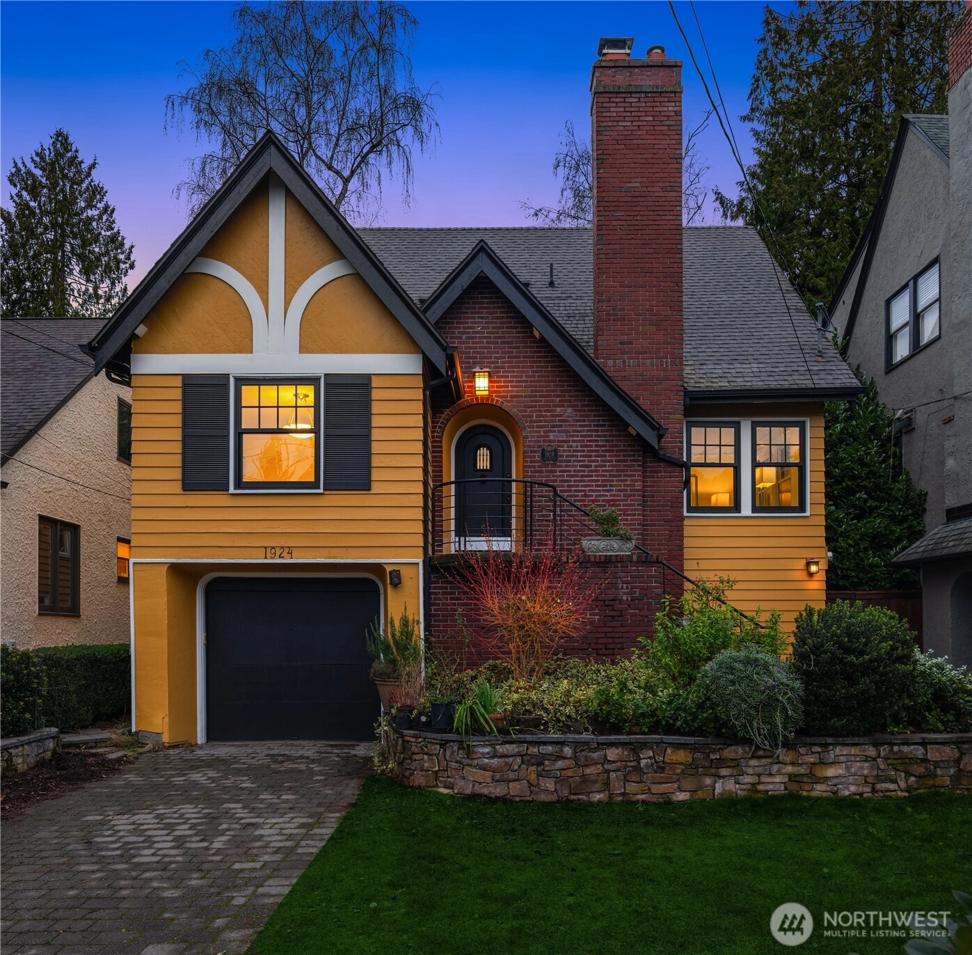 1924 E Blaine St Unit  Seattle WA 98112