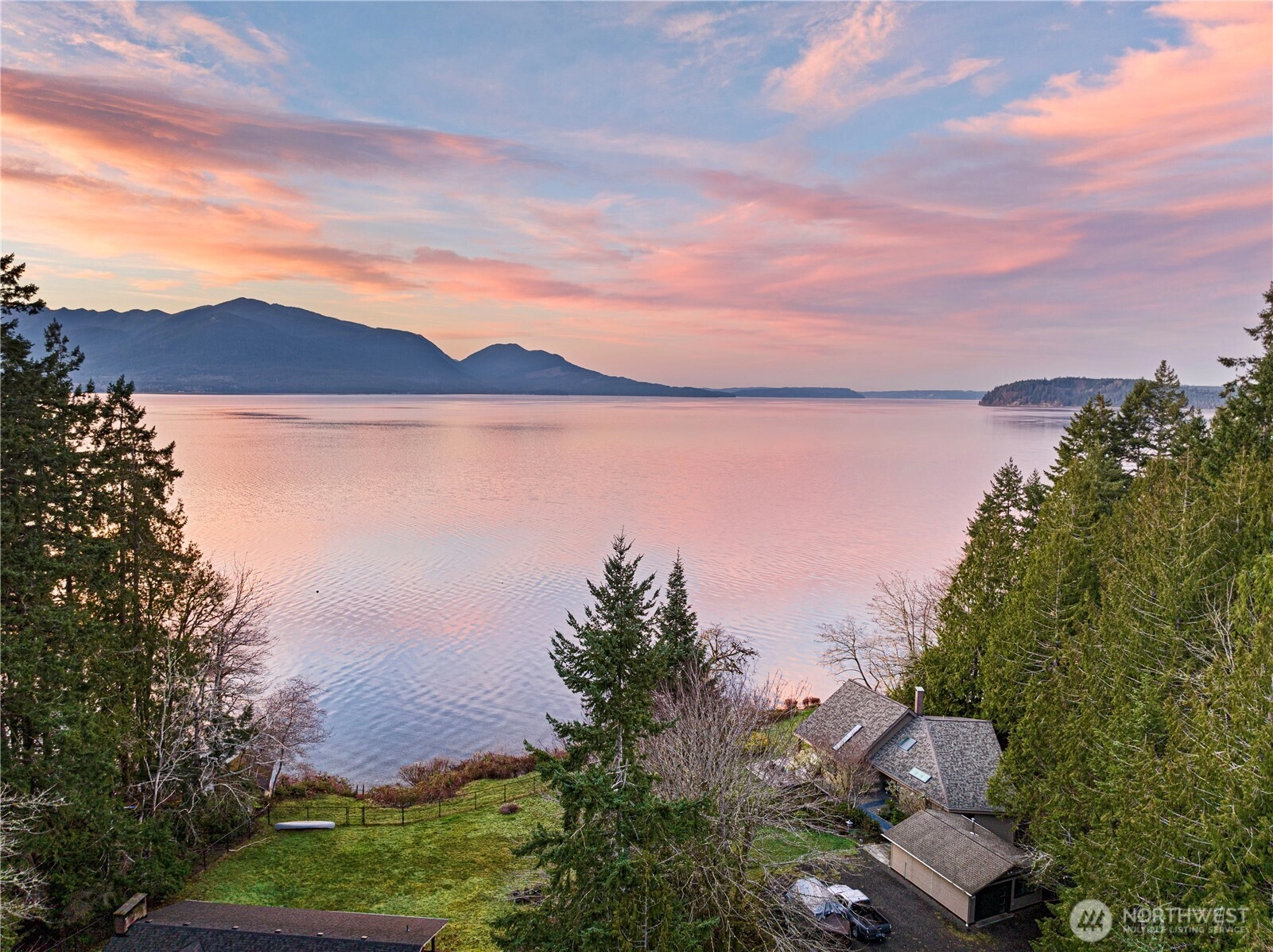 14952 NW Maple Ln Seabeck WA 98380