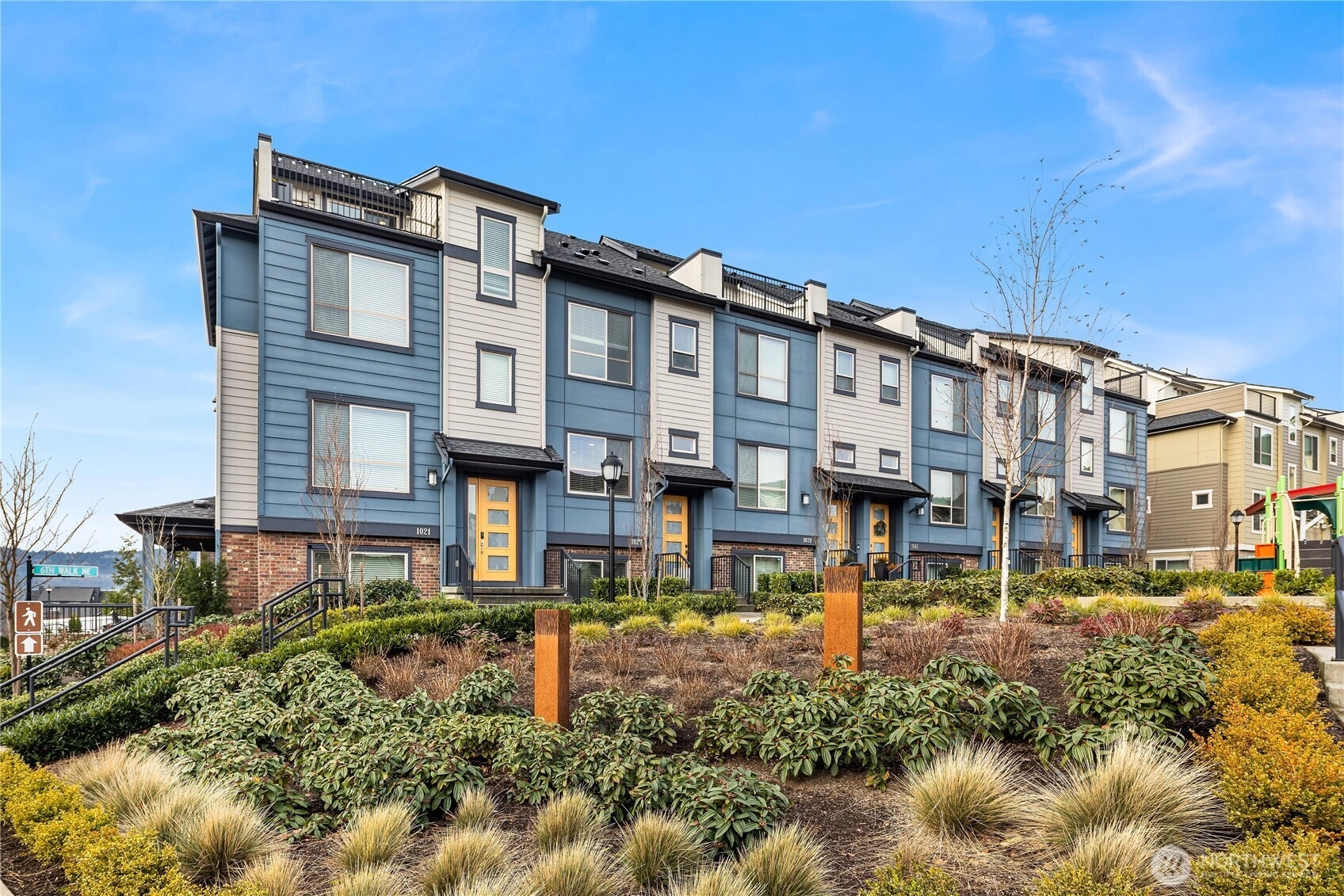 1027 6th Walk NE Issaquah WA 98029