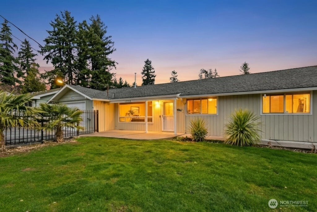 13708 10th Ave S Burien WA 98168