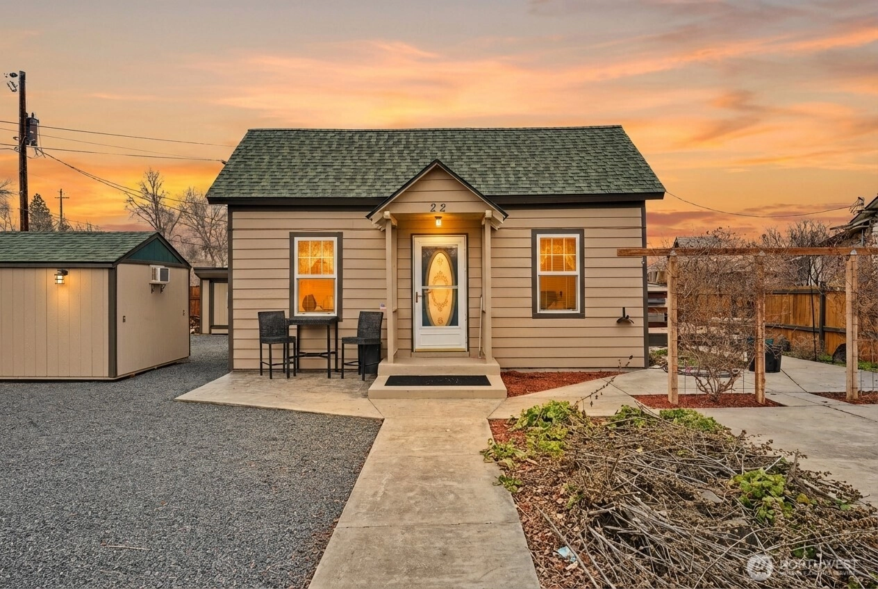 22 S Elder St Soap Lake WA 98851