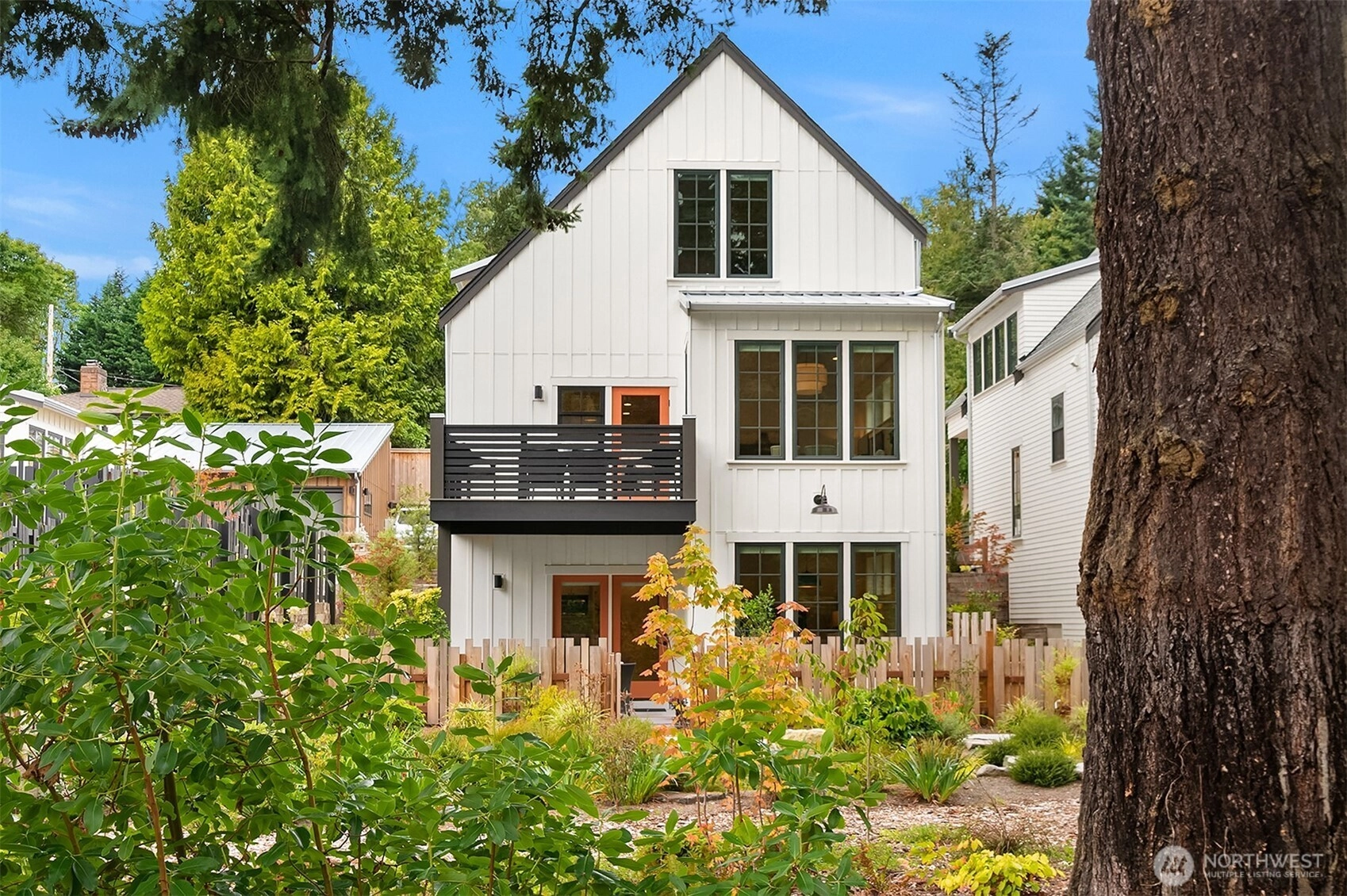 2216 NE 125th St Seattle WA 98125