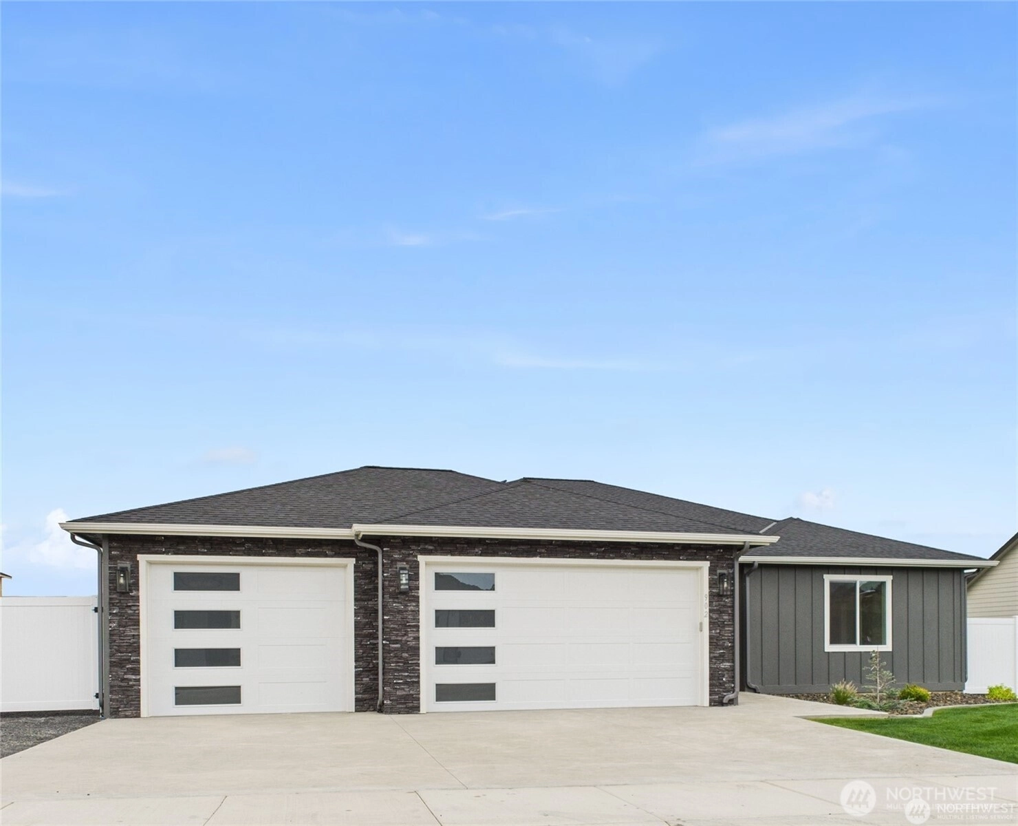 902 NE Tyler Pl Unit  East Wenatchee WA 98802