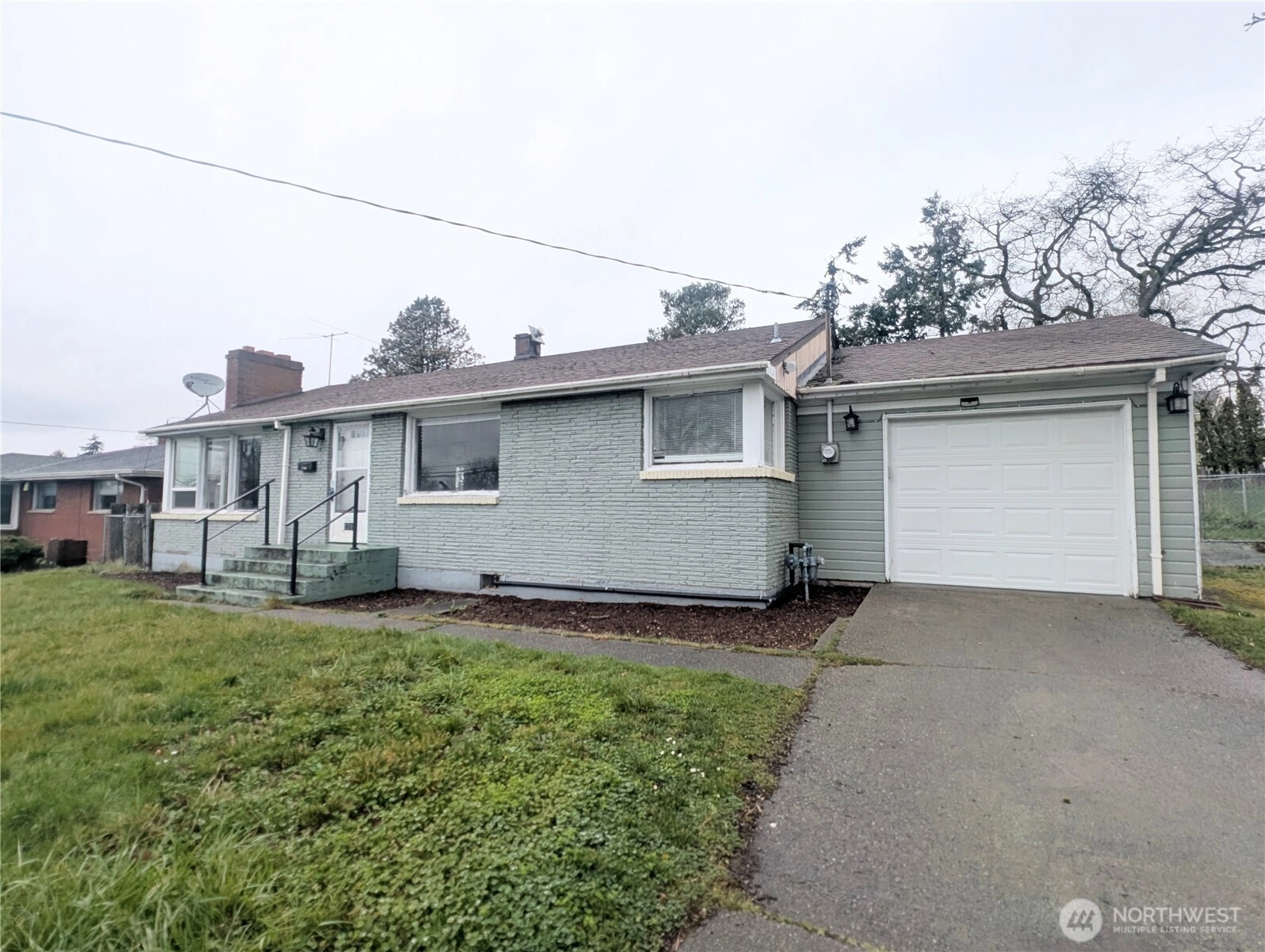 1740 SE 6th St Oak Harbor WA 98277