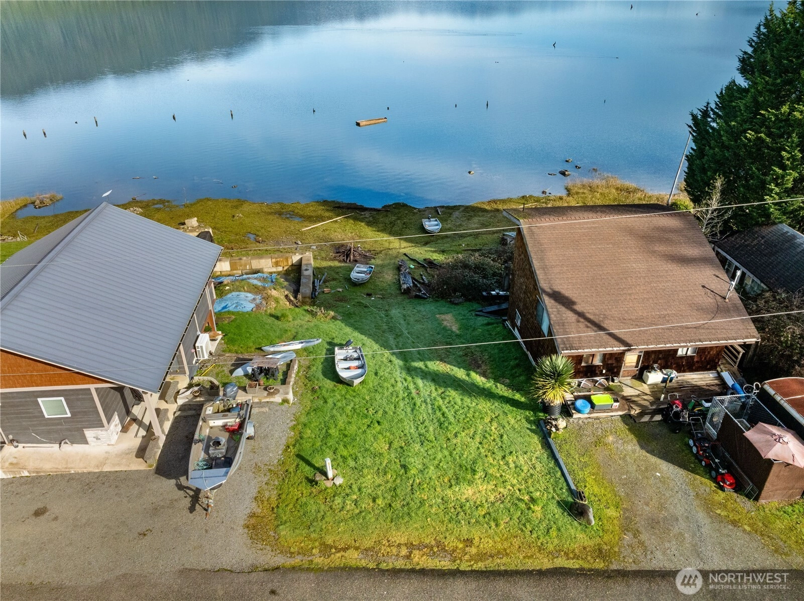 66 Lake Dr N Amanda Park WA 98526