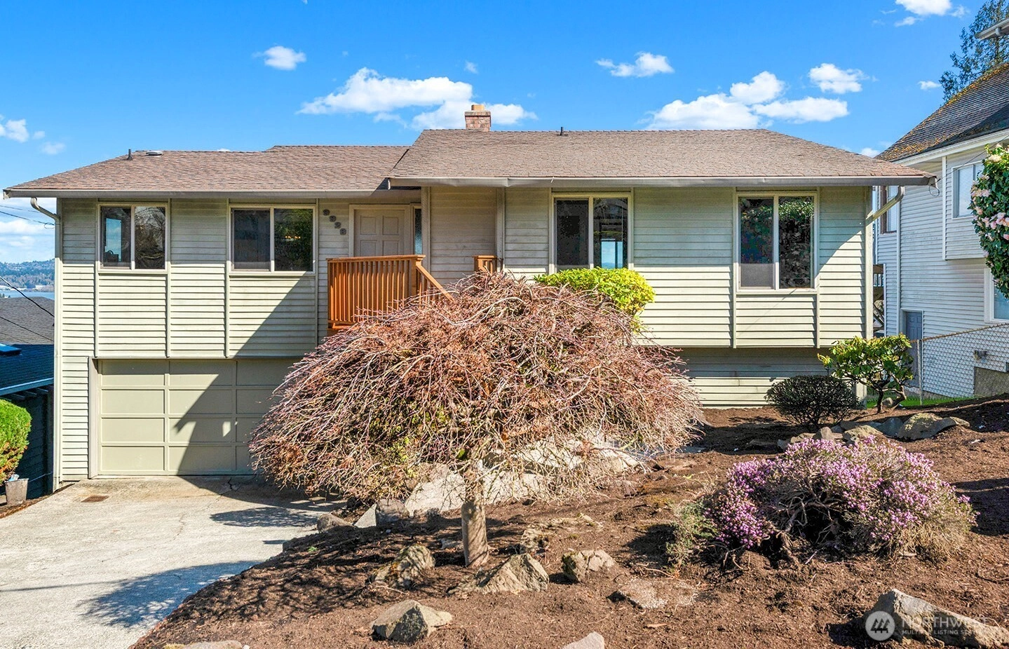 9928 64th Ave S Seattle WA 98118