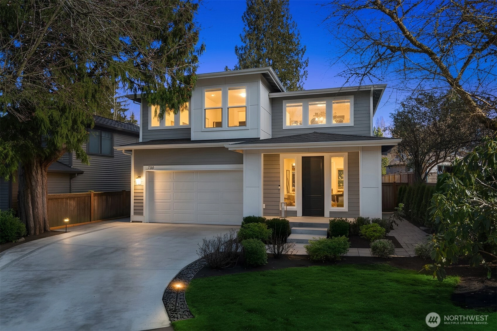 720 20th Ave W Kirkland WA 98033