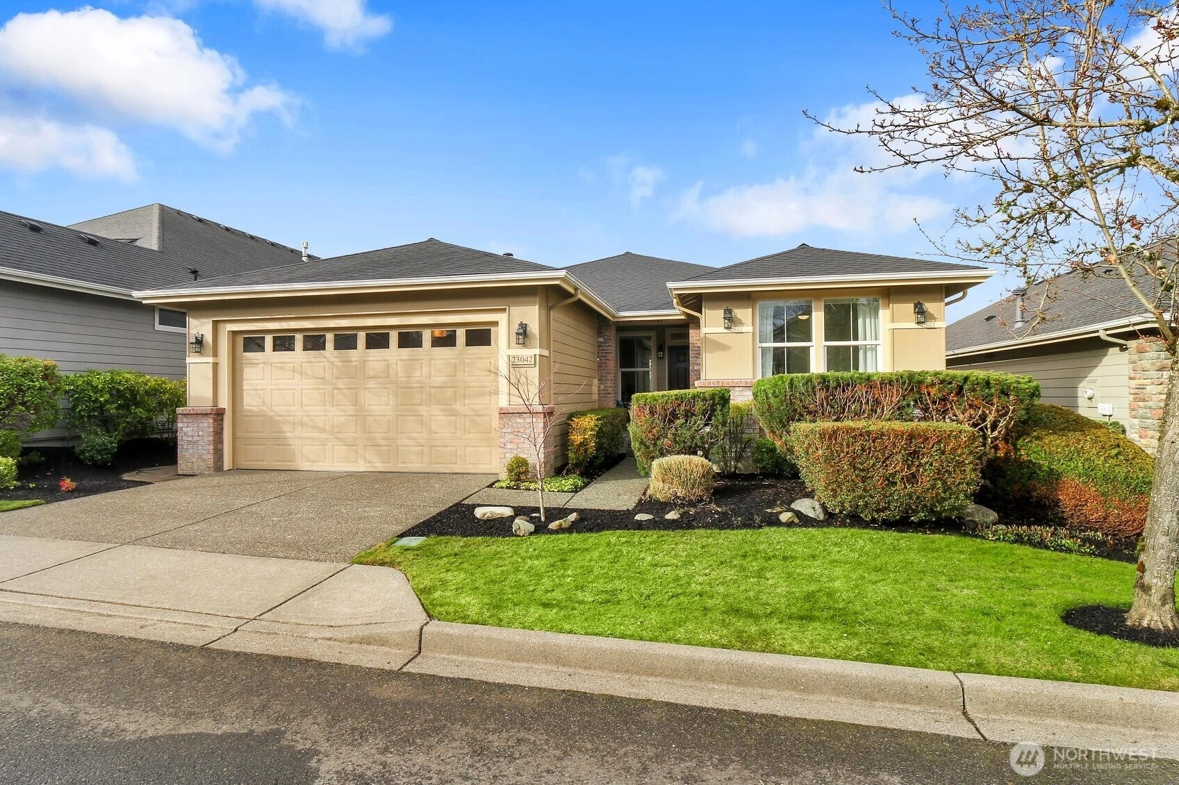 23042 NE 128th Pl Unit  Redmond WA 98053