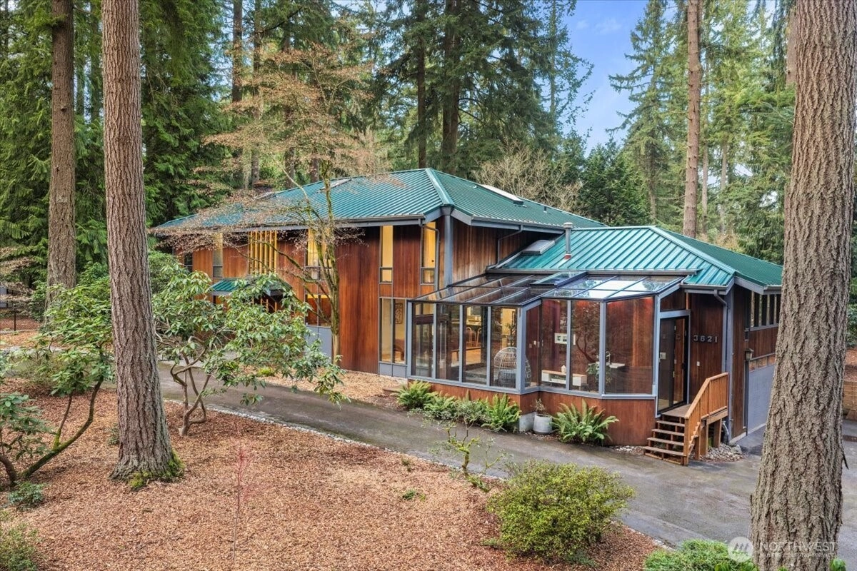 3621 134th Ave NE Bellevue WA 98005