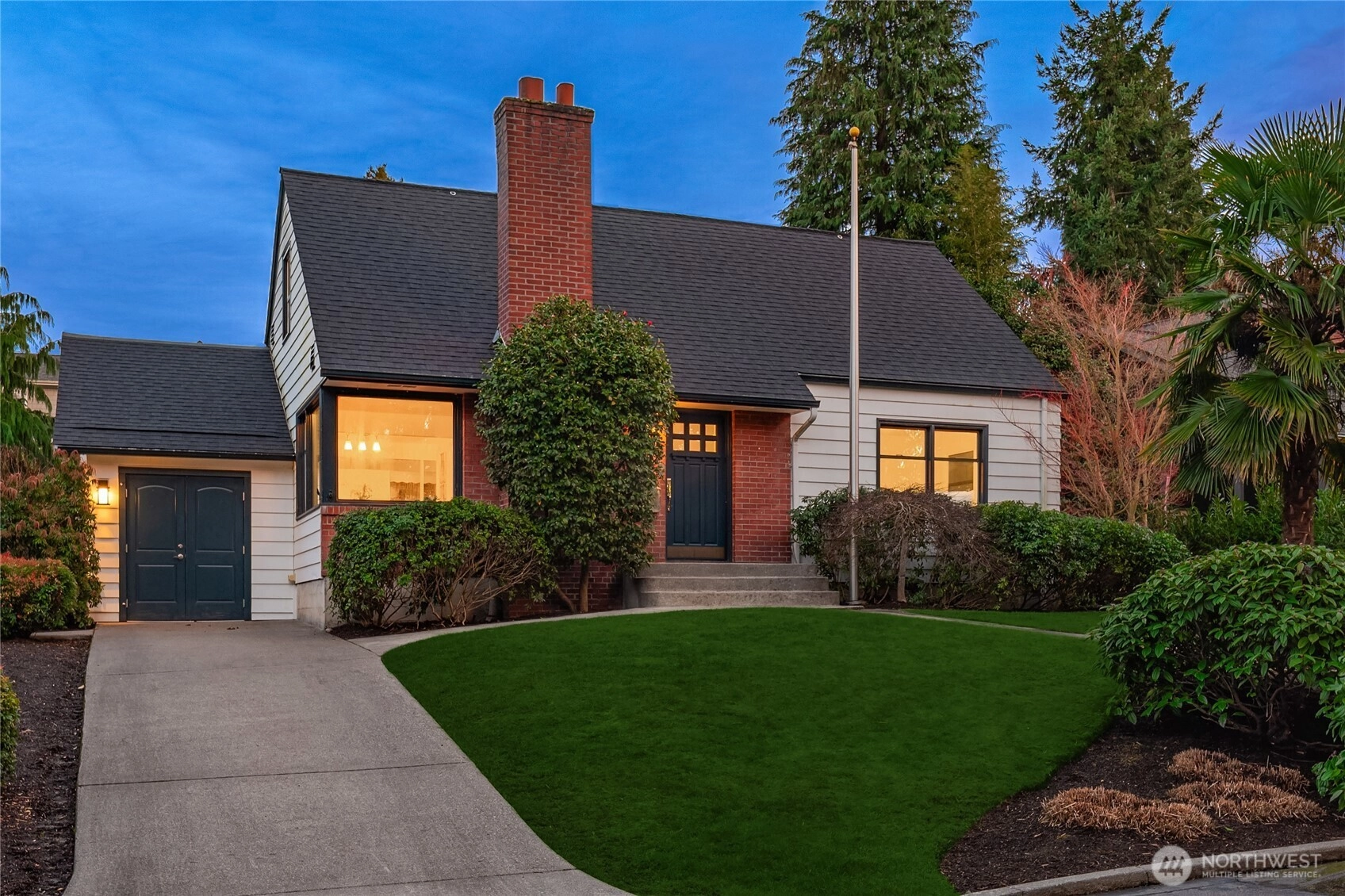 8046 Fairway Dr NE Seattle WA 98115