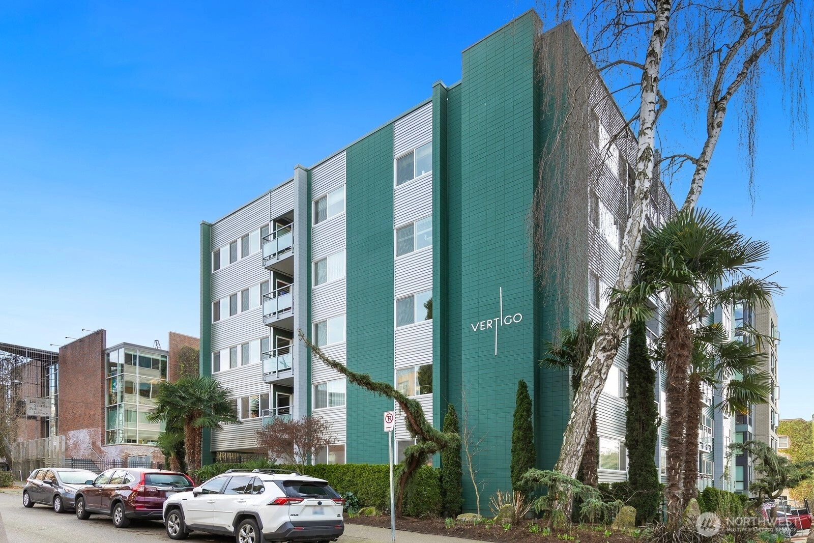 705 E Republican St Unit 303 Unit 303 Seattle WA 98012