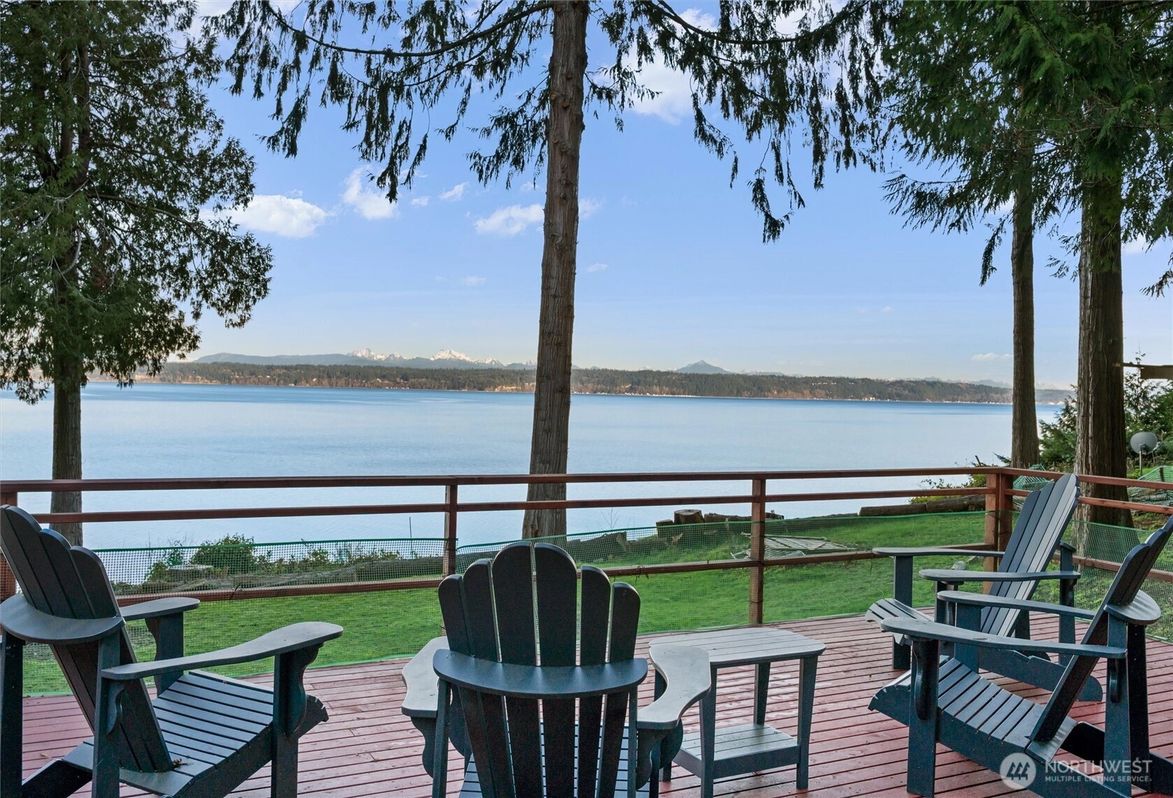 2153 Highland Dr Camano Island WA 98282