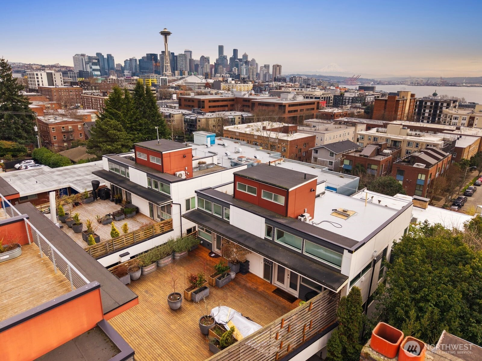 327 W Olympic Pl Unit C Unit C Seattle WA 98119