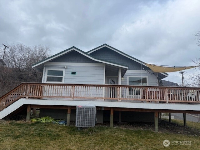 1822 Juniper Oroville WA 98844