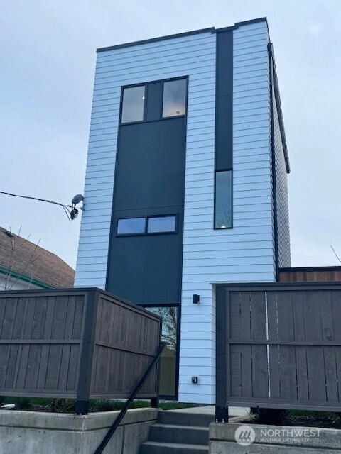 4215 S Findlay St Seattle WA 98118