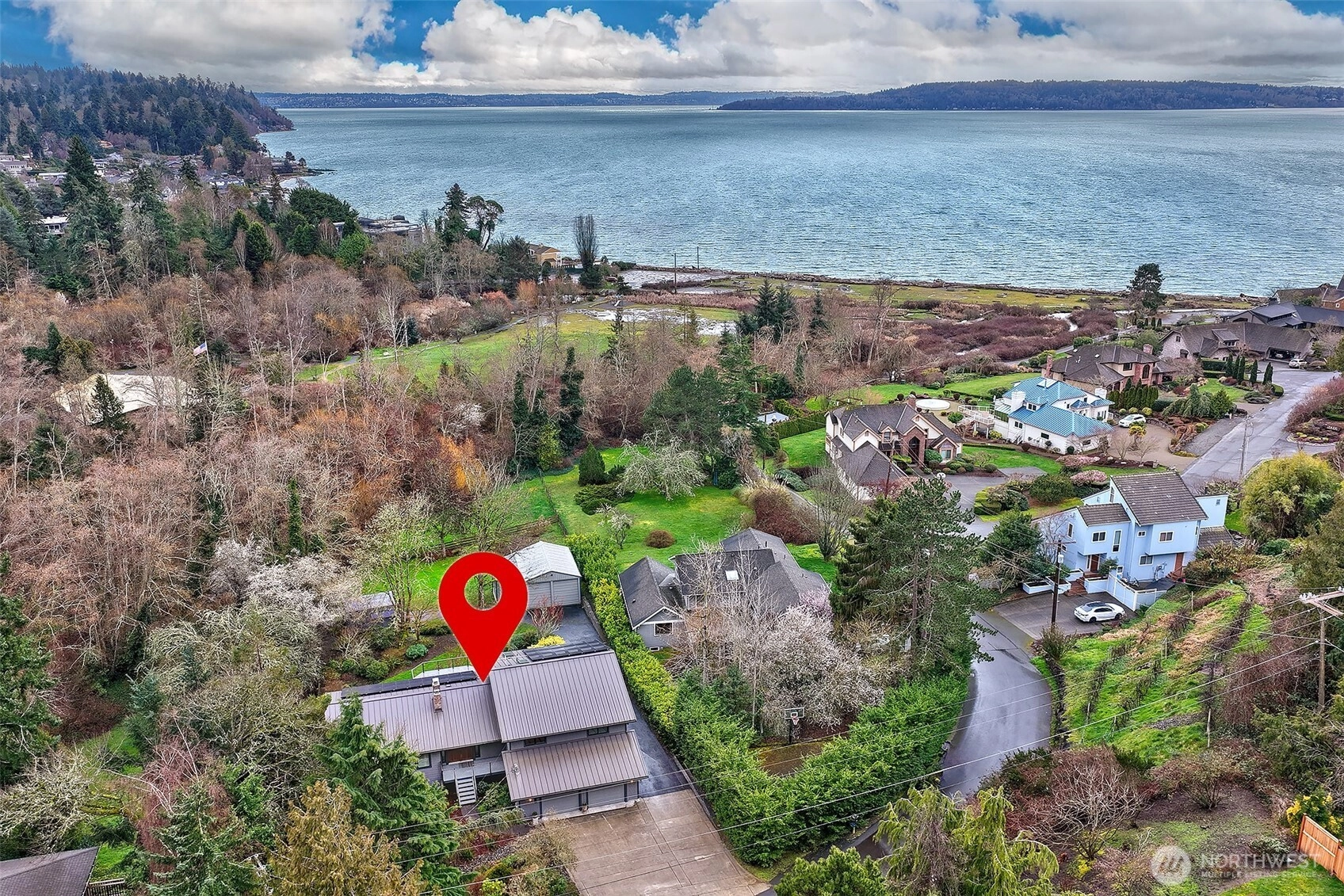 1359 SW 175th St Normandy Park WA 98166