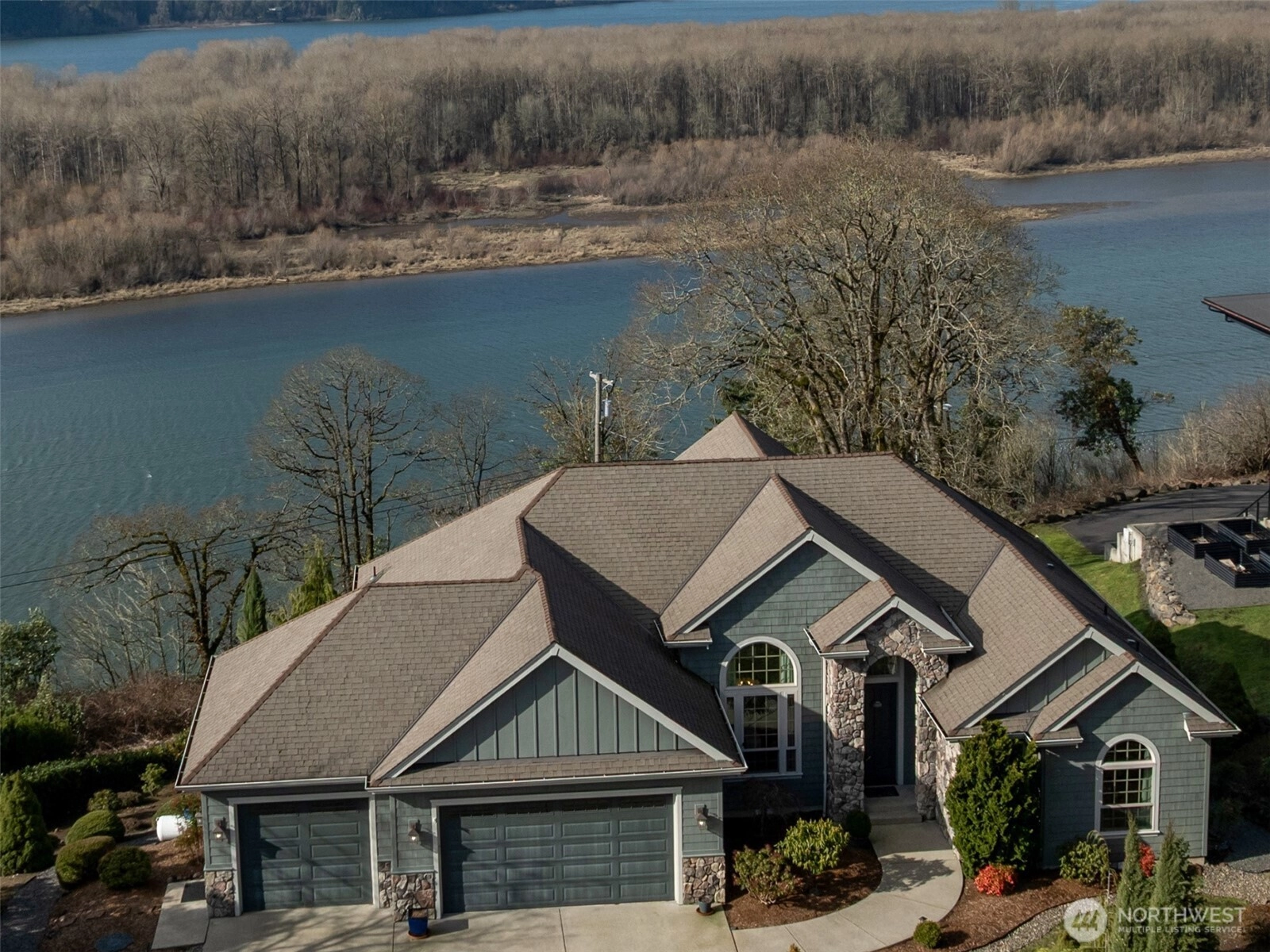 57 Bentley Dr Kelso WA 98626