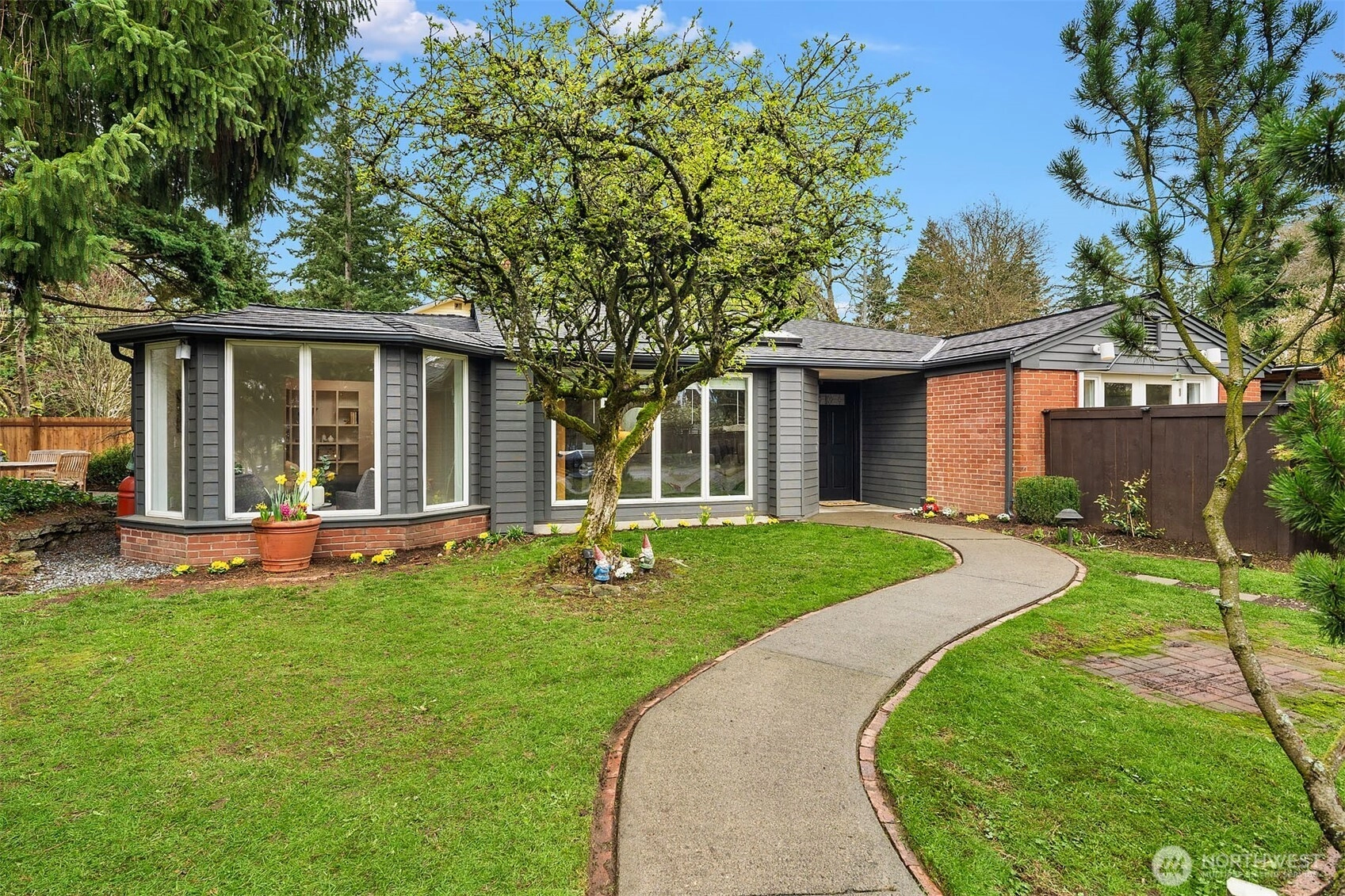 13002 6th Ave NW Unit  Seattle WA 98177