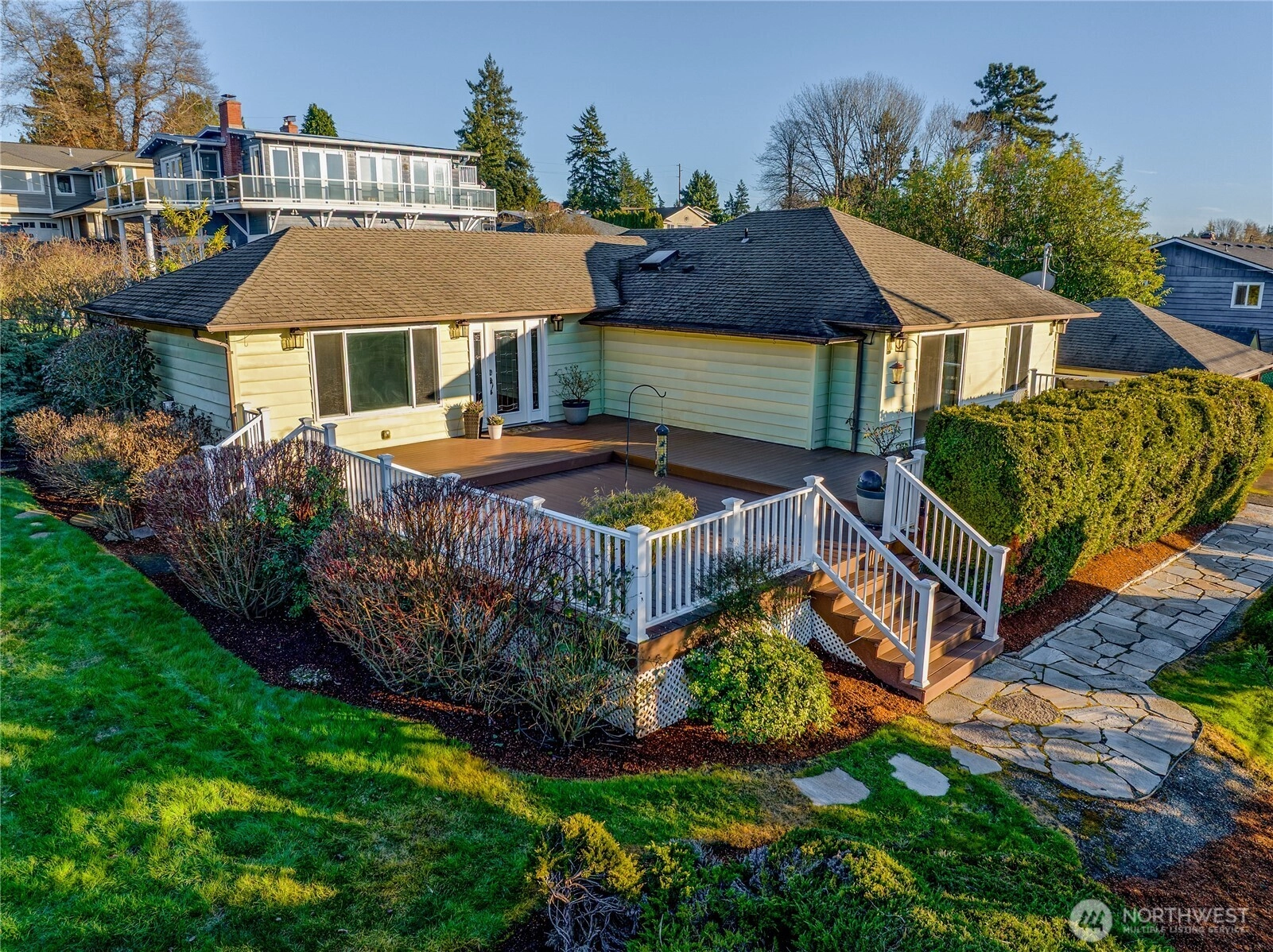 805 S 223rd St Des Moines WA 98198