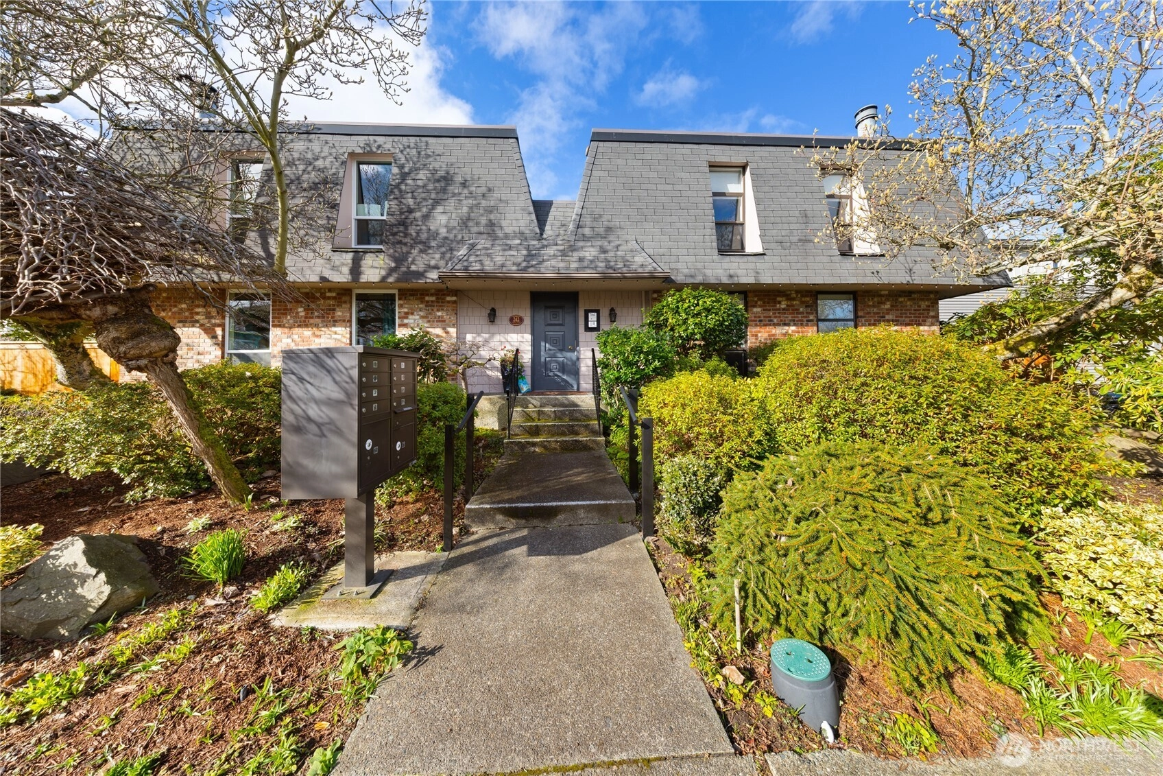 242 4th Ave S Unit 2 Unit 2 Edmonds WA 98020