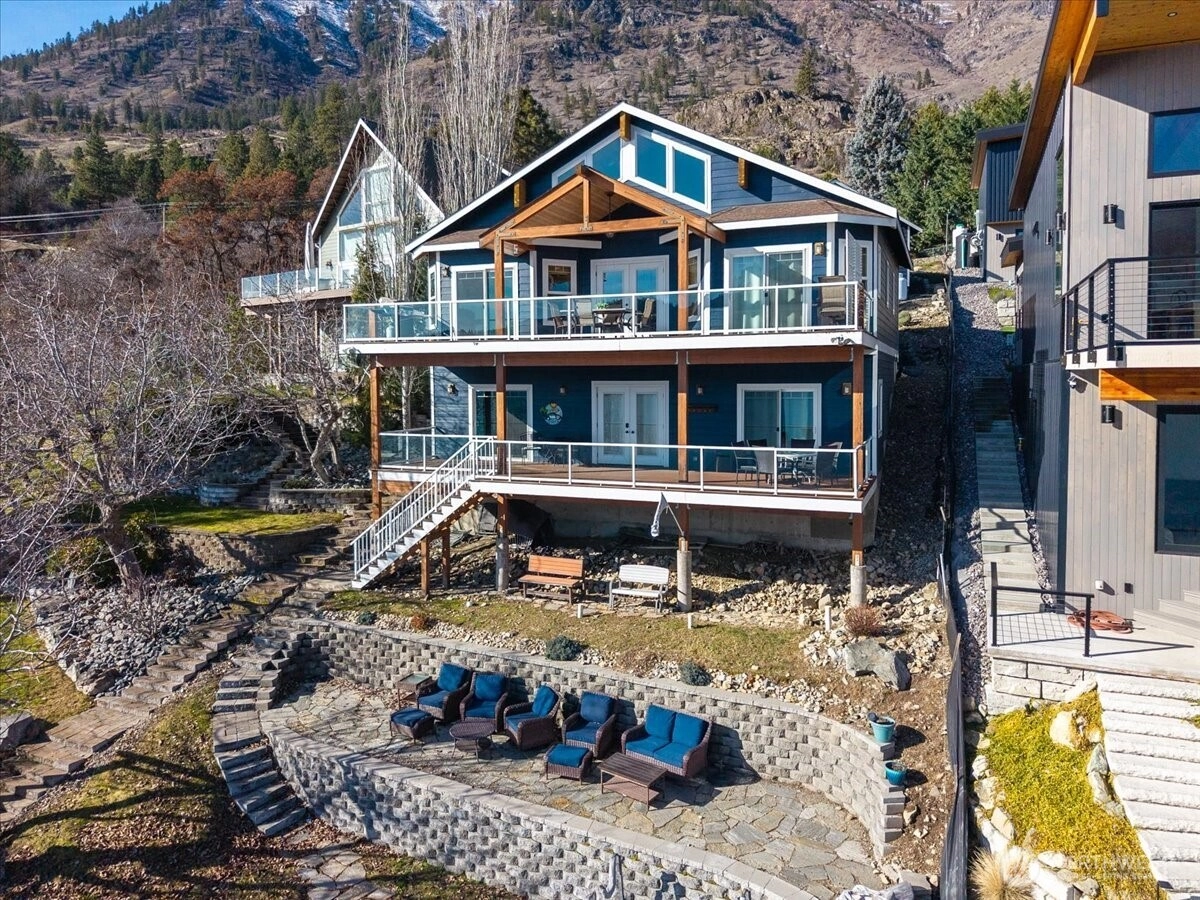 101 Driftwood Ln Chelan WA 98816