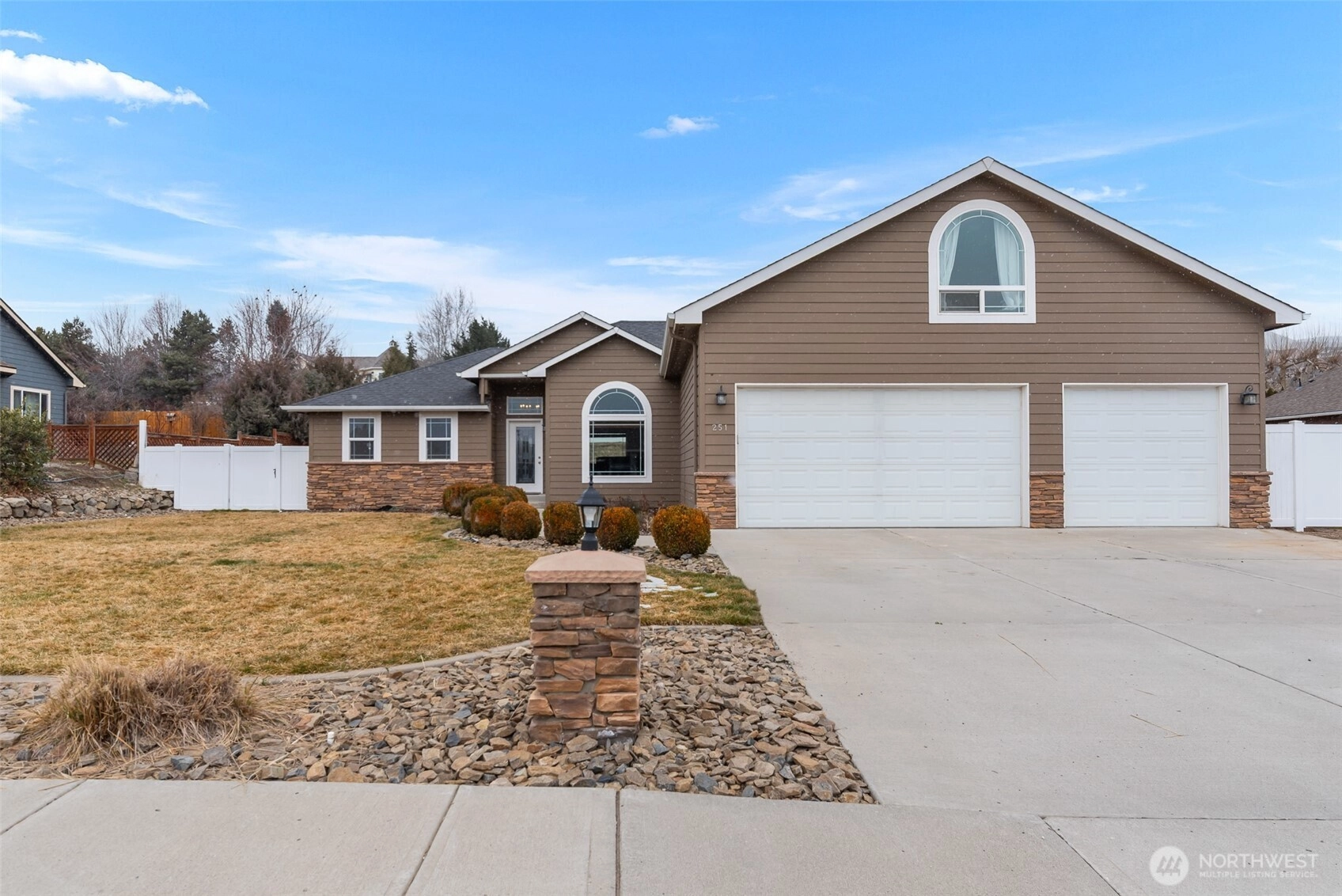 251 Lilly Ln Unit  Wenatchee WA 98801