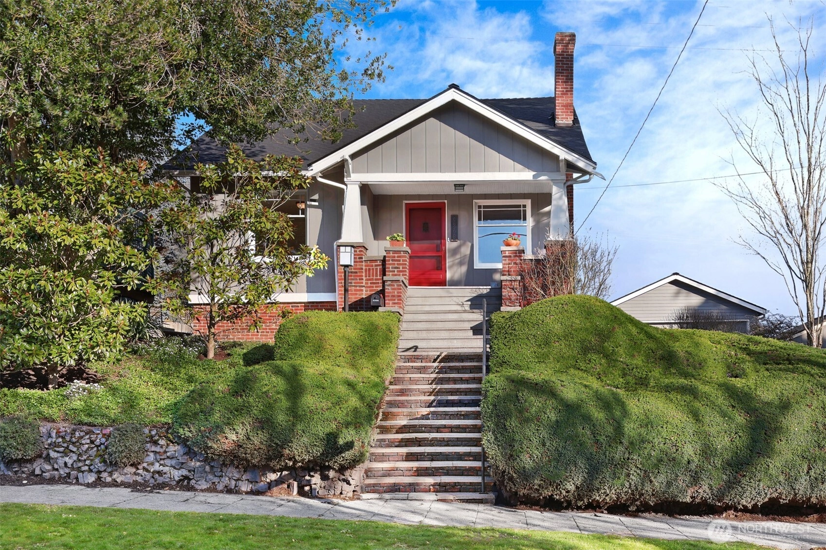 6526 16th Ave NW Seattle WA 98117