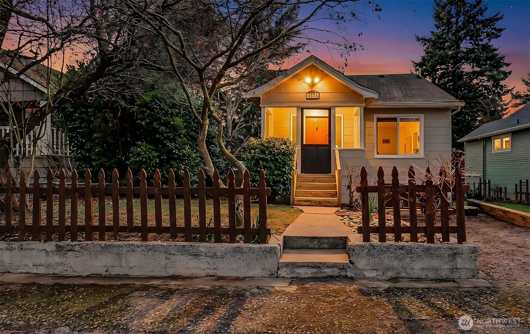 8535 18th Ave NW Seattle WA 98117