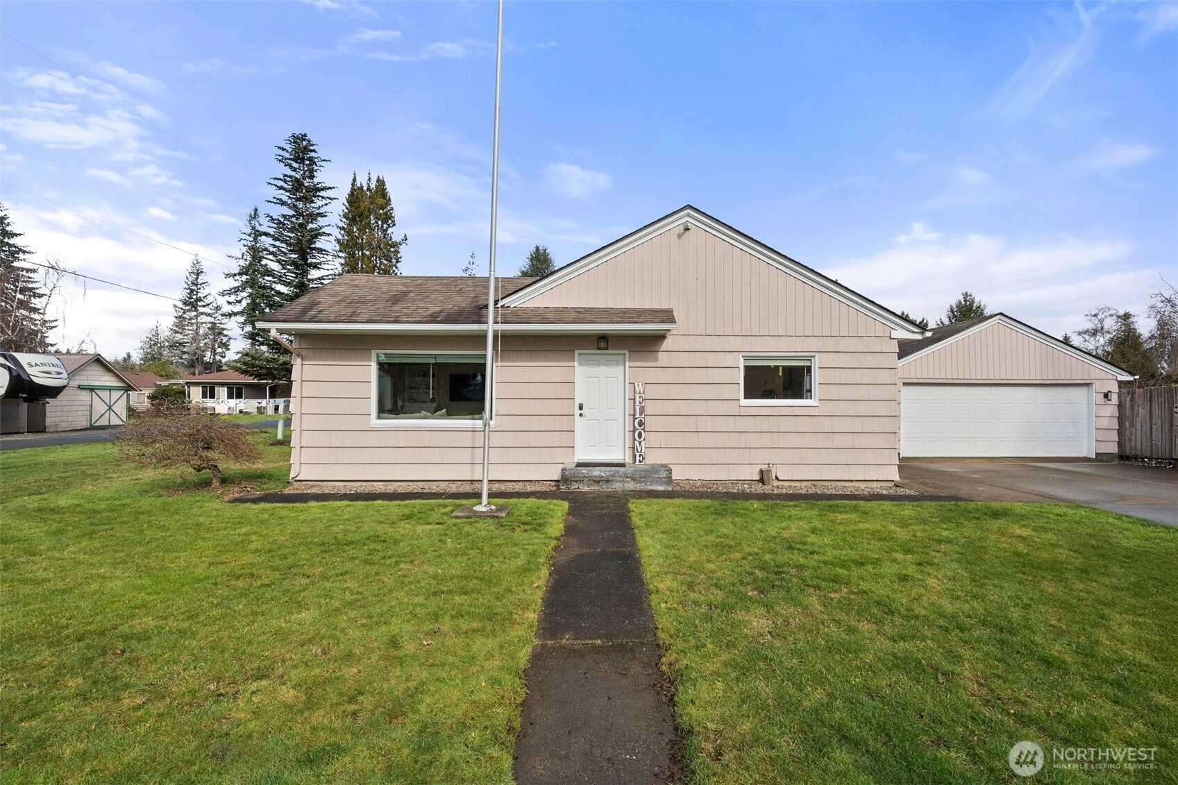 5301 School St Unit  Raymond WA 98577