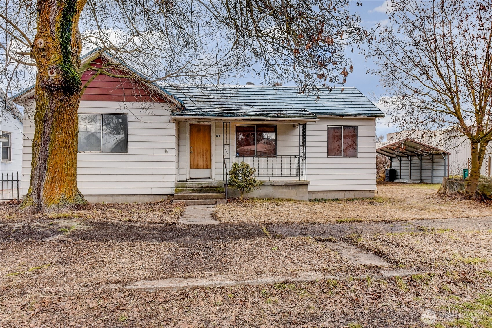 209 SE May Ave Wilbur WA 99185