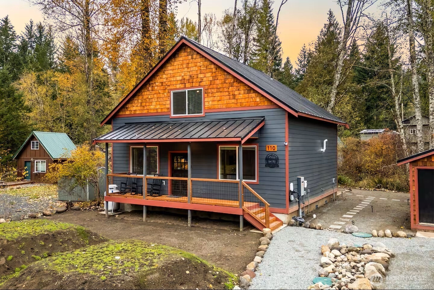 110 Mt View Dr N Unit  Ashford WA 98304