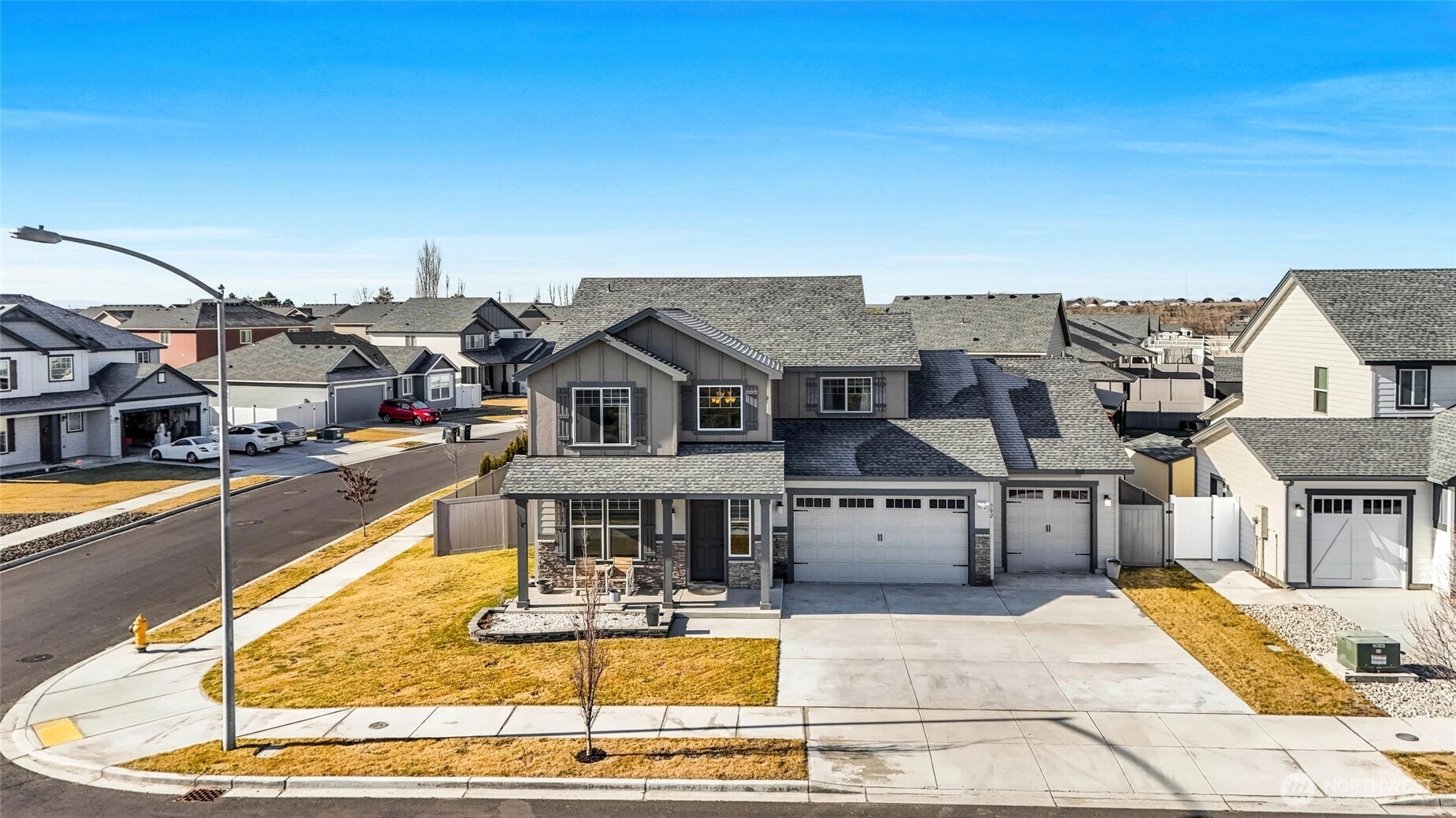 302 N Towhee St Moses Lake WA 98837