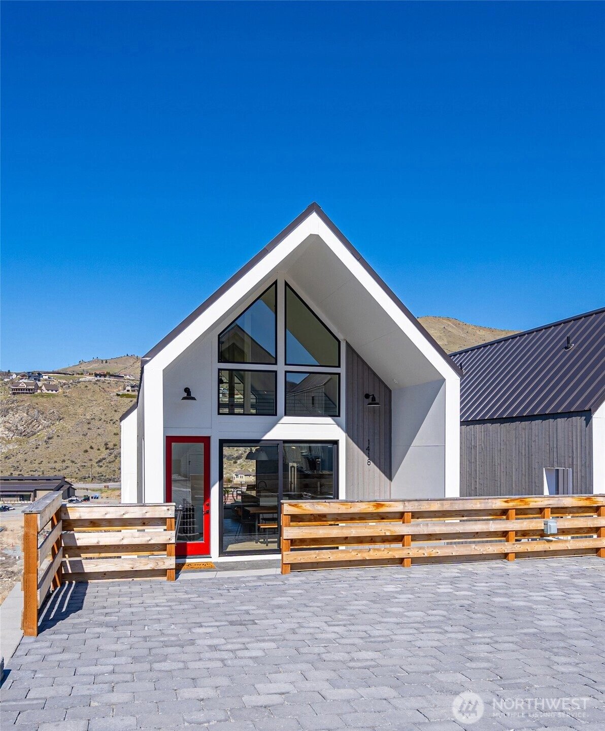 1418 Cottage Ln Chelan WA 98816