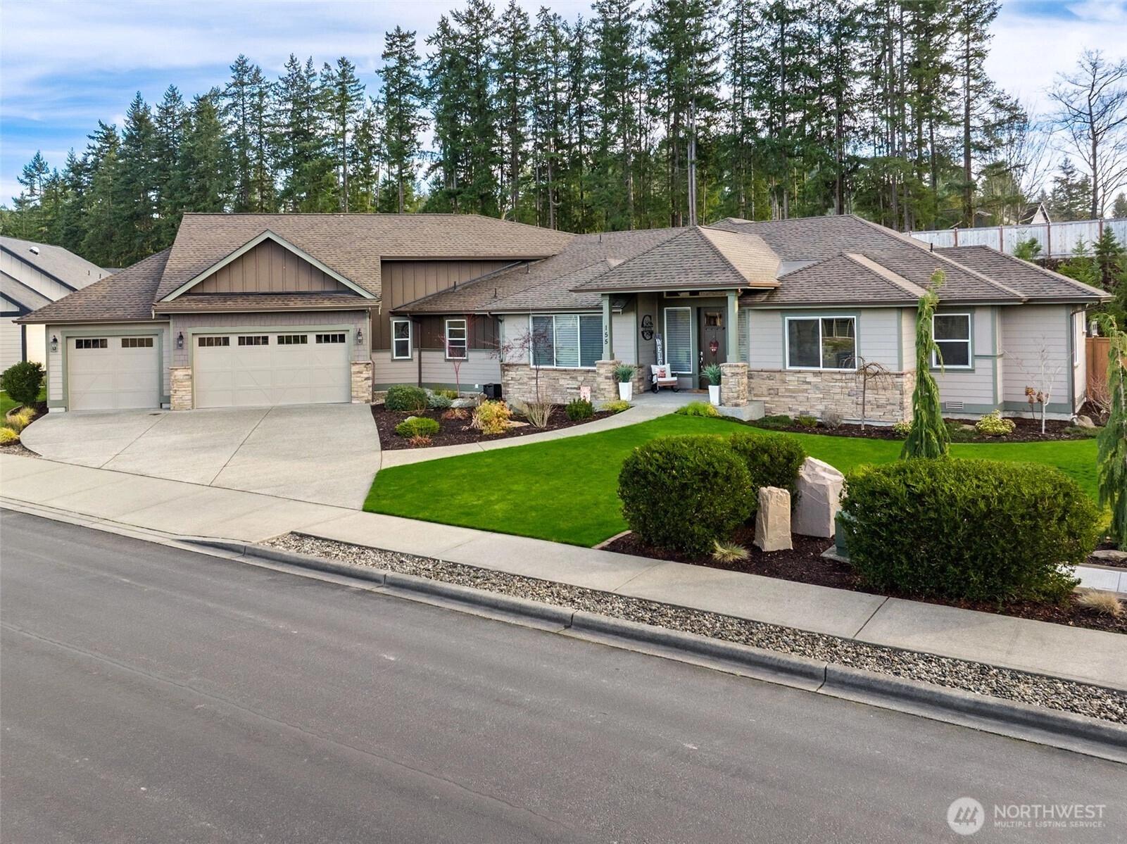 155 Mountain Crest Ln Eatonville WA 98328