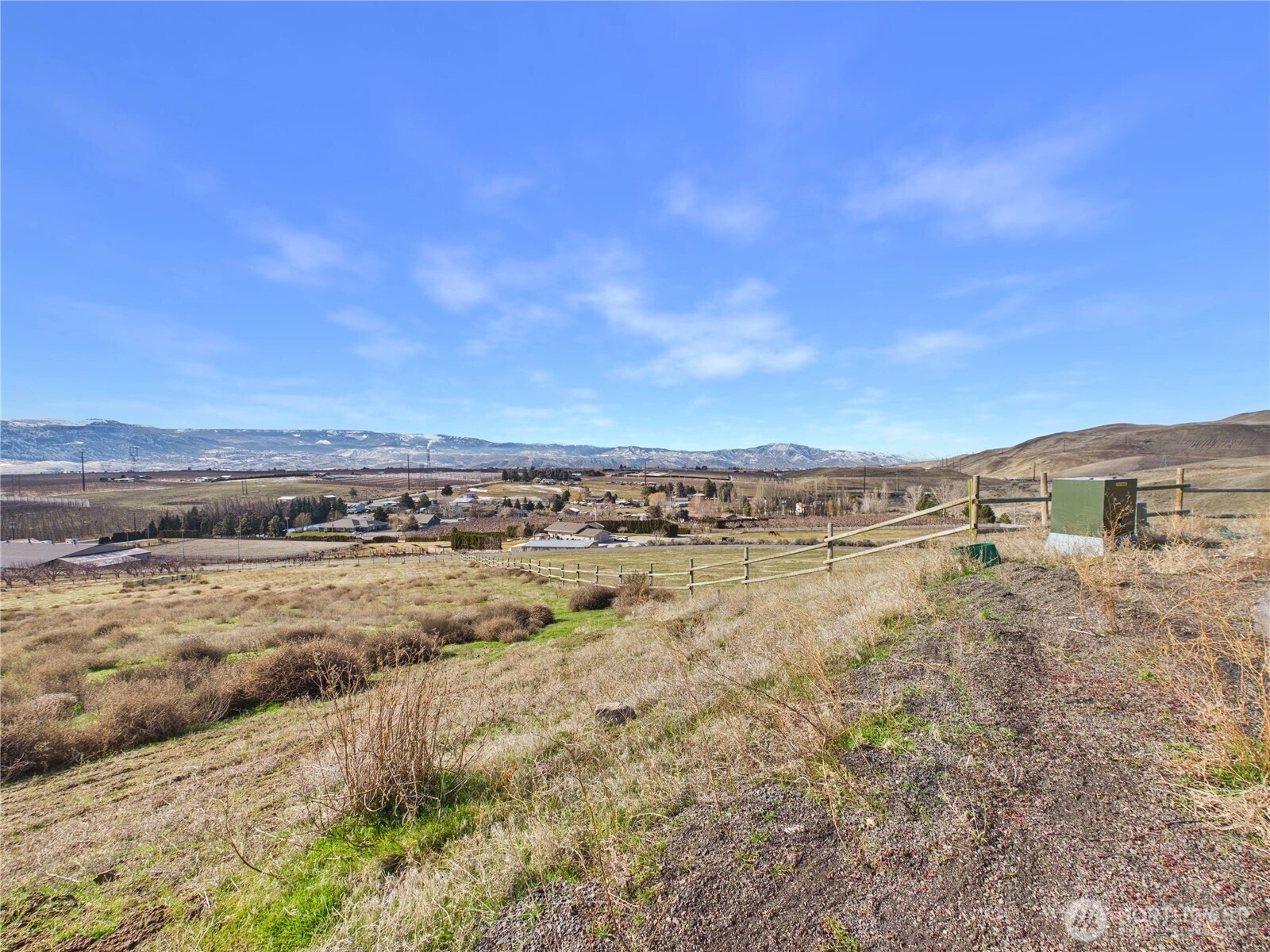 236 S Partridge Ln Unit  East Wenatchee WA 98802