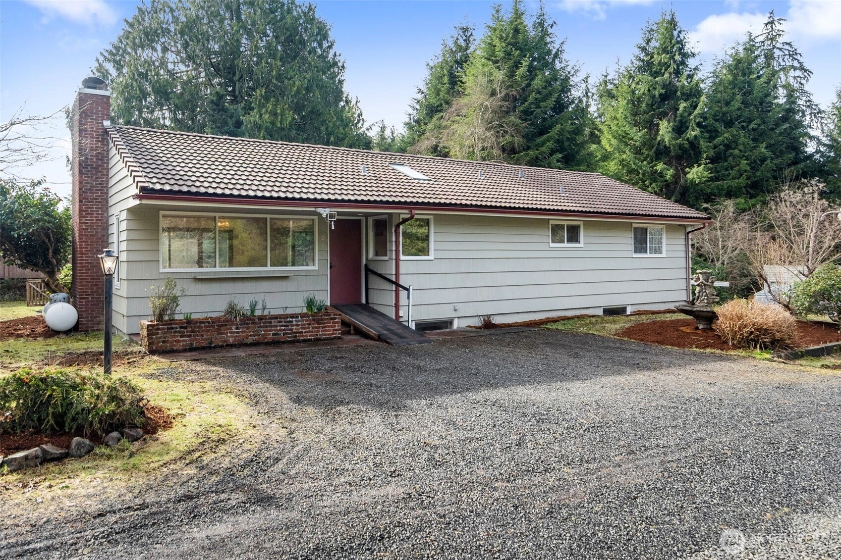 101 Deer Park Dr Aberdeen WA 98520