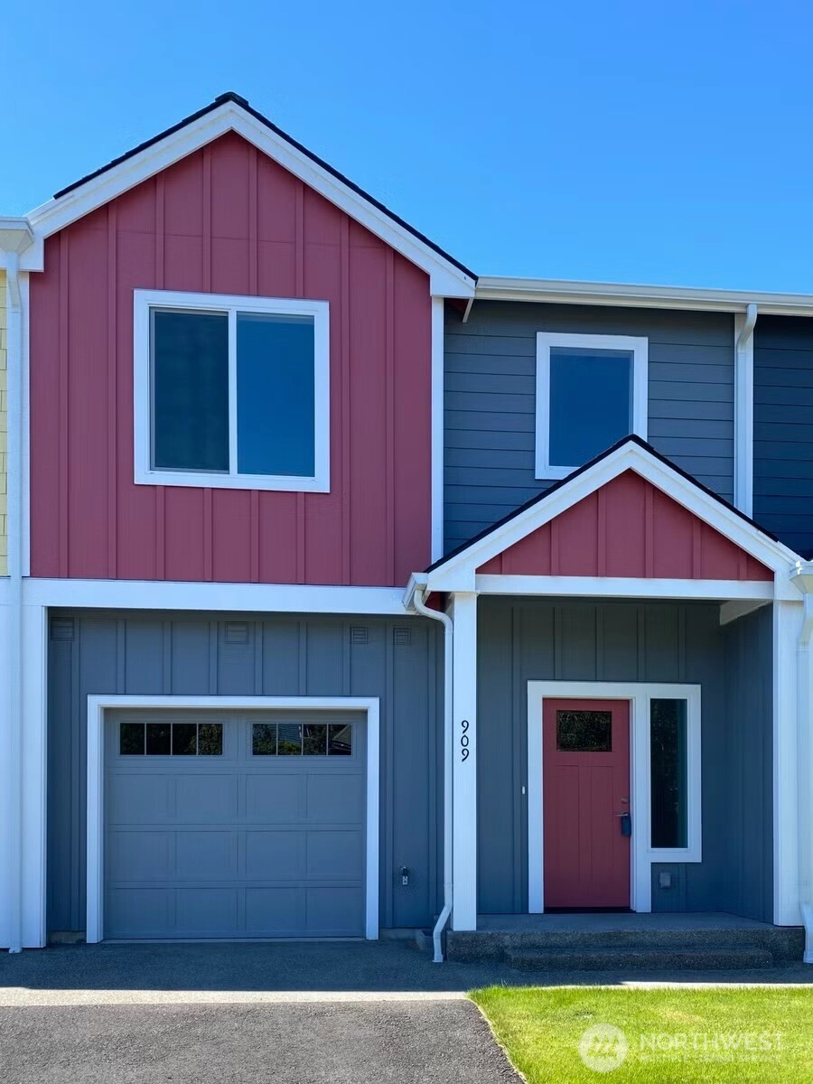 909 Washington Ave S Unit  Long Beach WA 98631