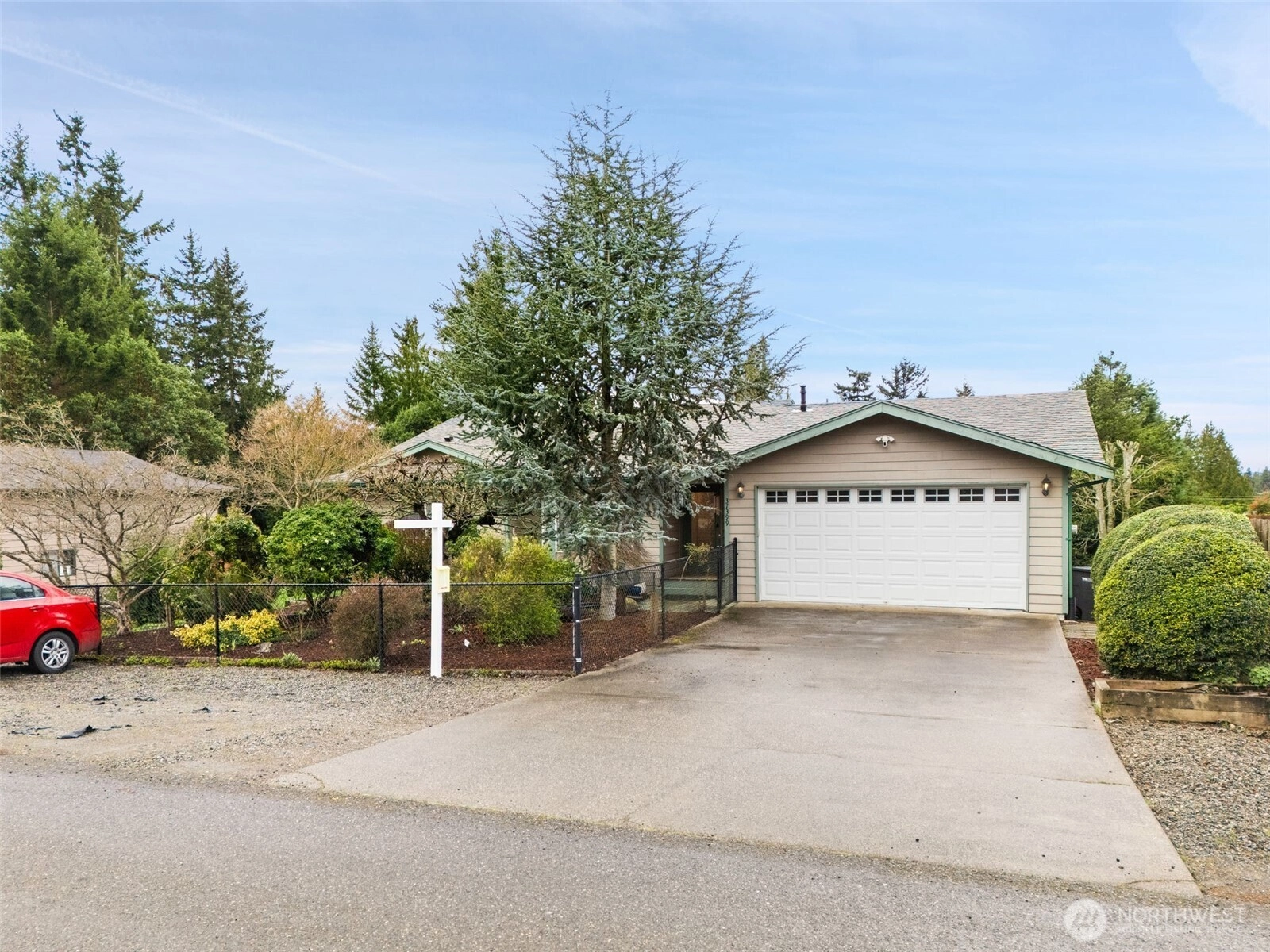 37399 Buck Rd NE Unit  Hansville WA 98340