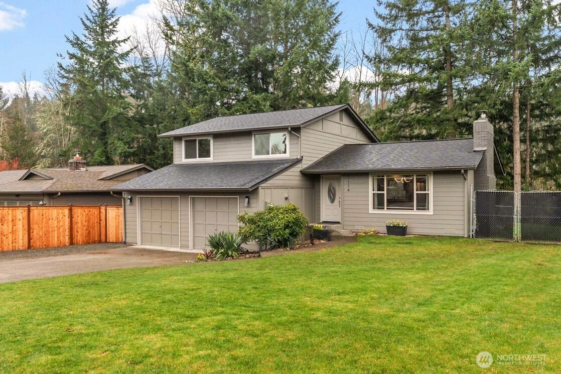 5114 W Tapps Dr E Unit  Lake Tapps WA 98391