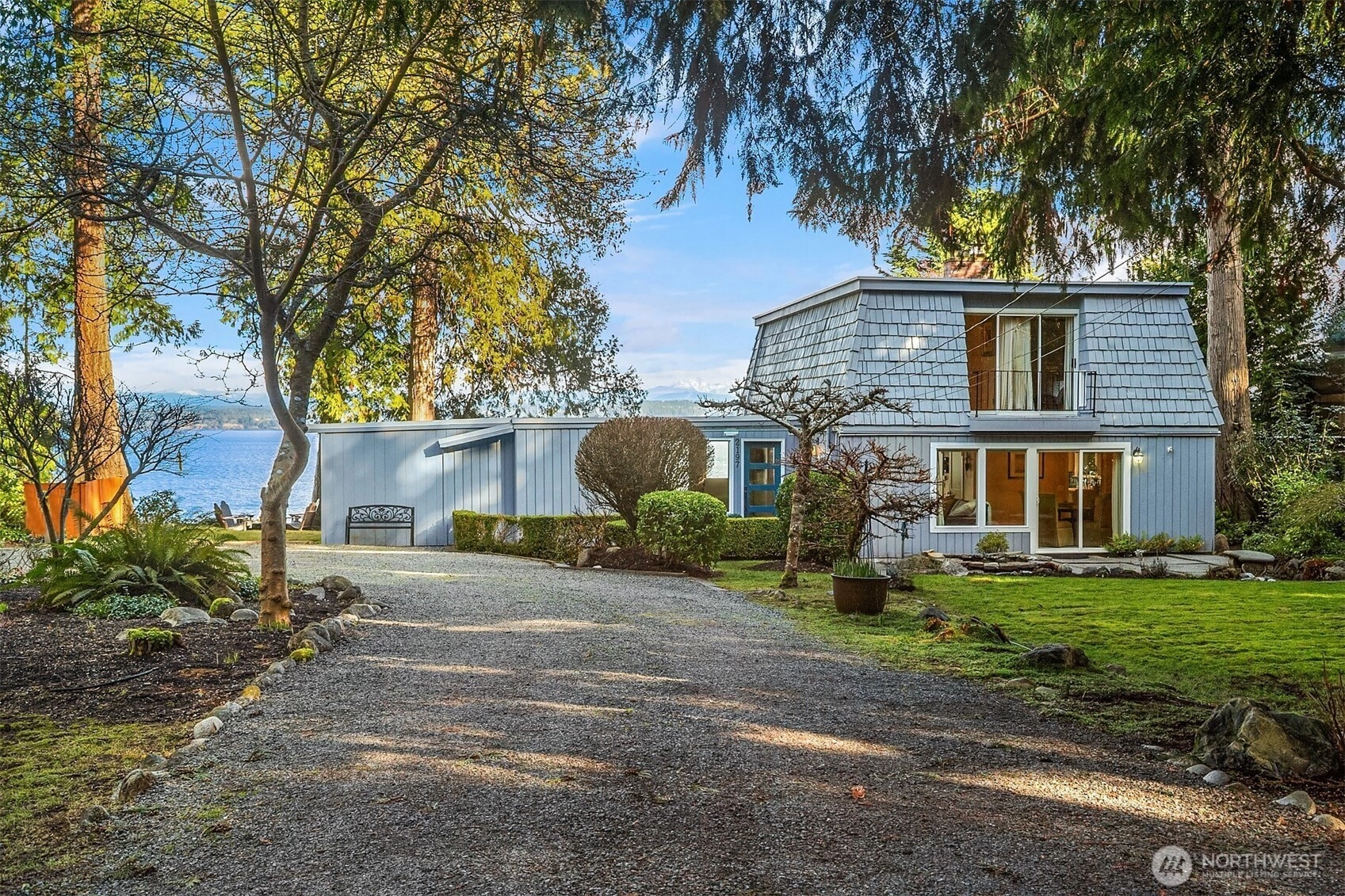 2197 Highland Dr Unit  Camano Island WA 98282