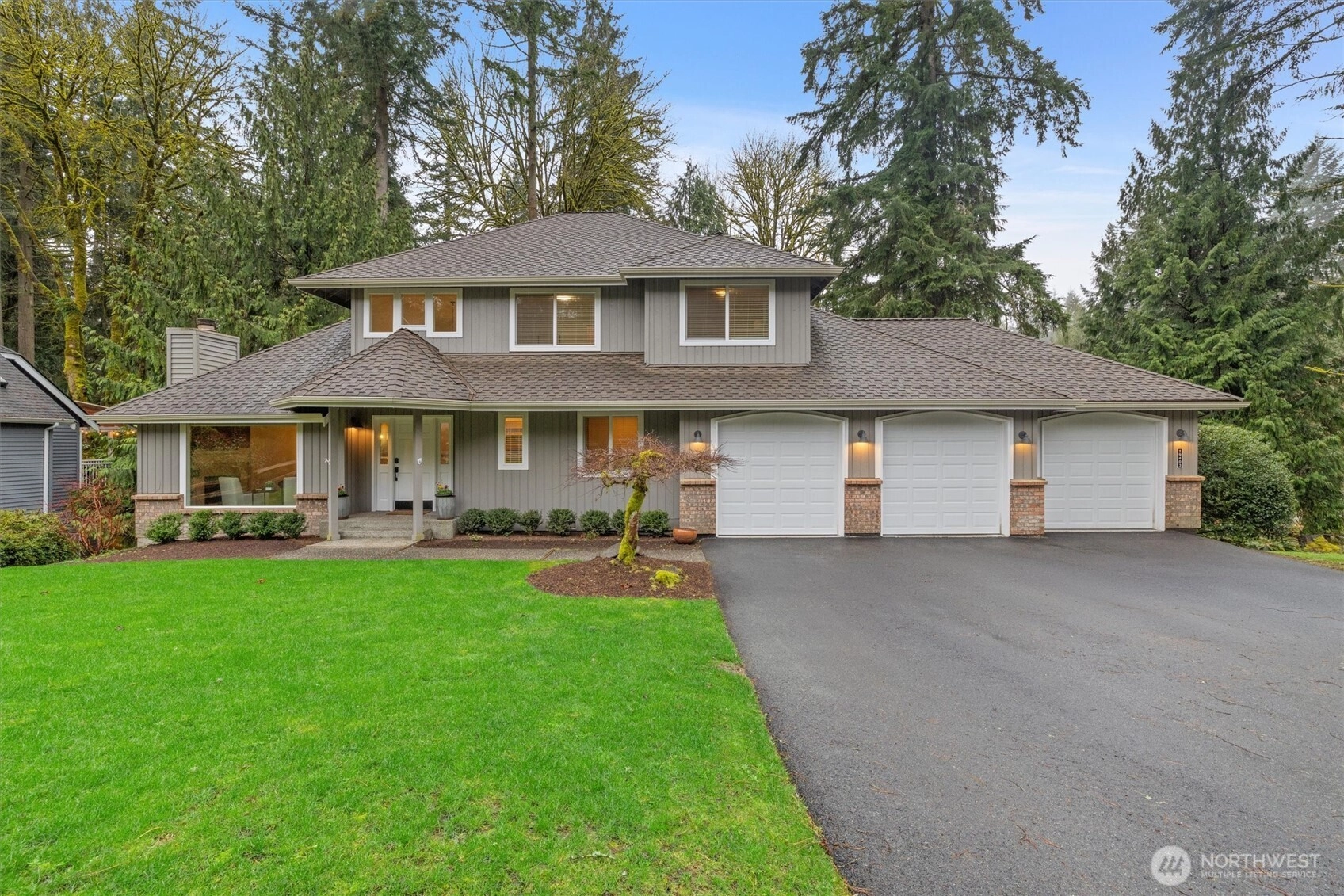 19403 NE 203rd Pl Woodinville WA 98077