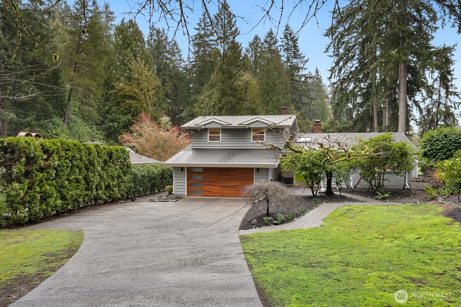 17834 33rd Ave NE Lake Forest Park WA 98155