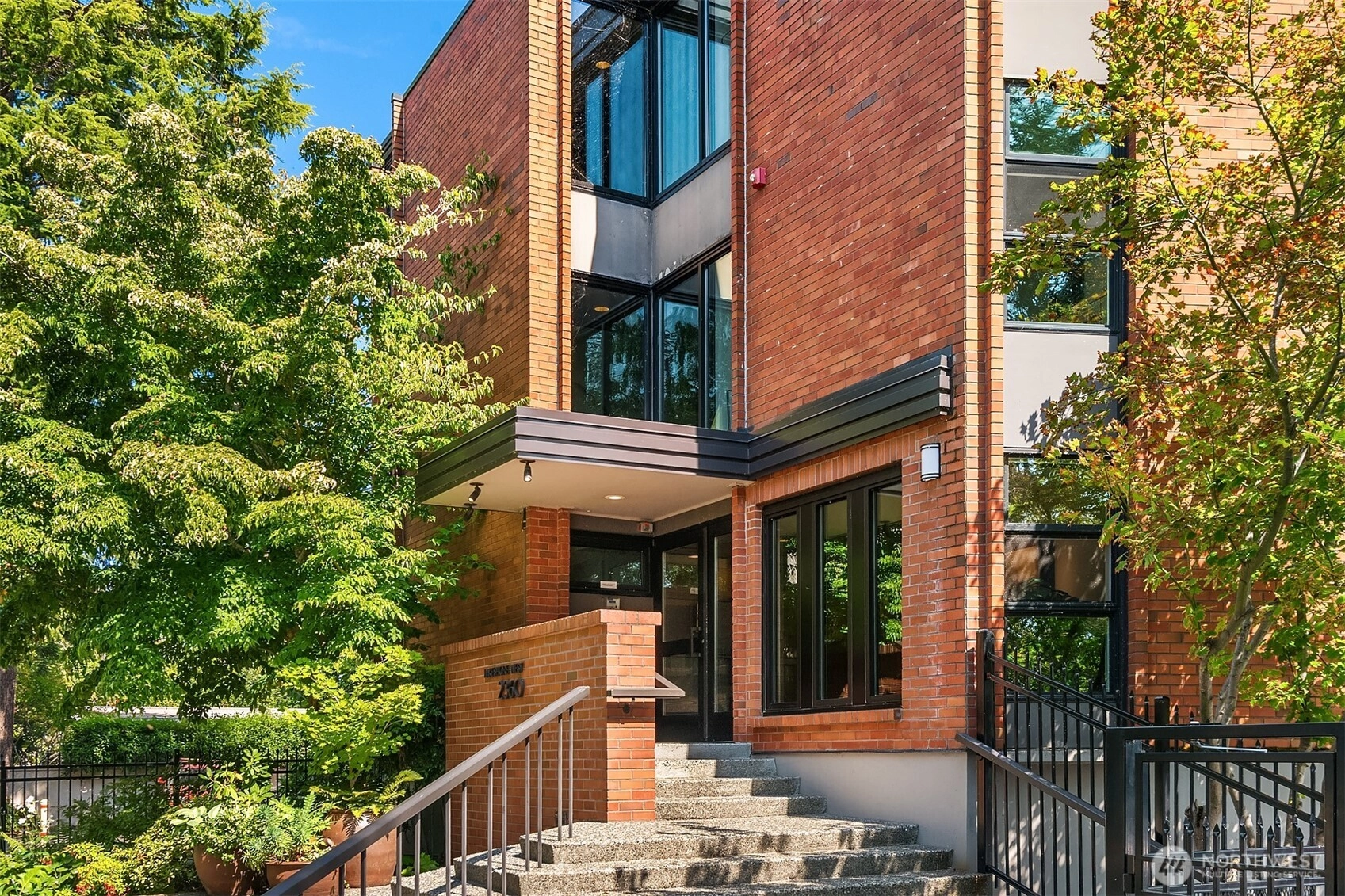 2360 43rd Ave E Unit 211 Unit 211 Seattle WA 98112