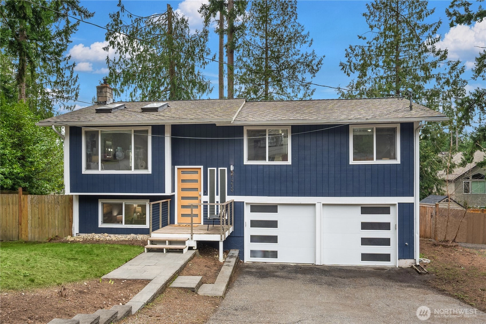 21239 NE 10th Pl Unit  Sammamish WA 98074