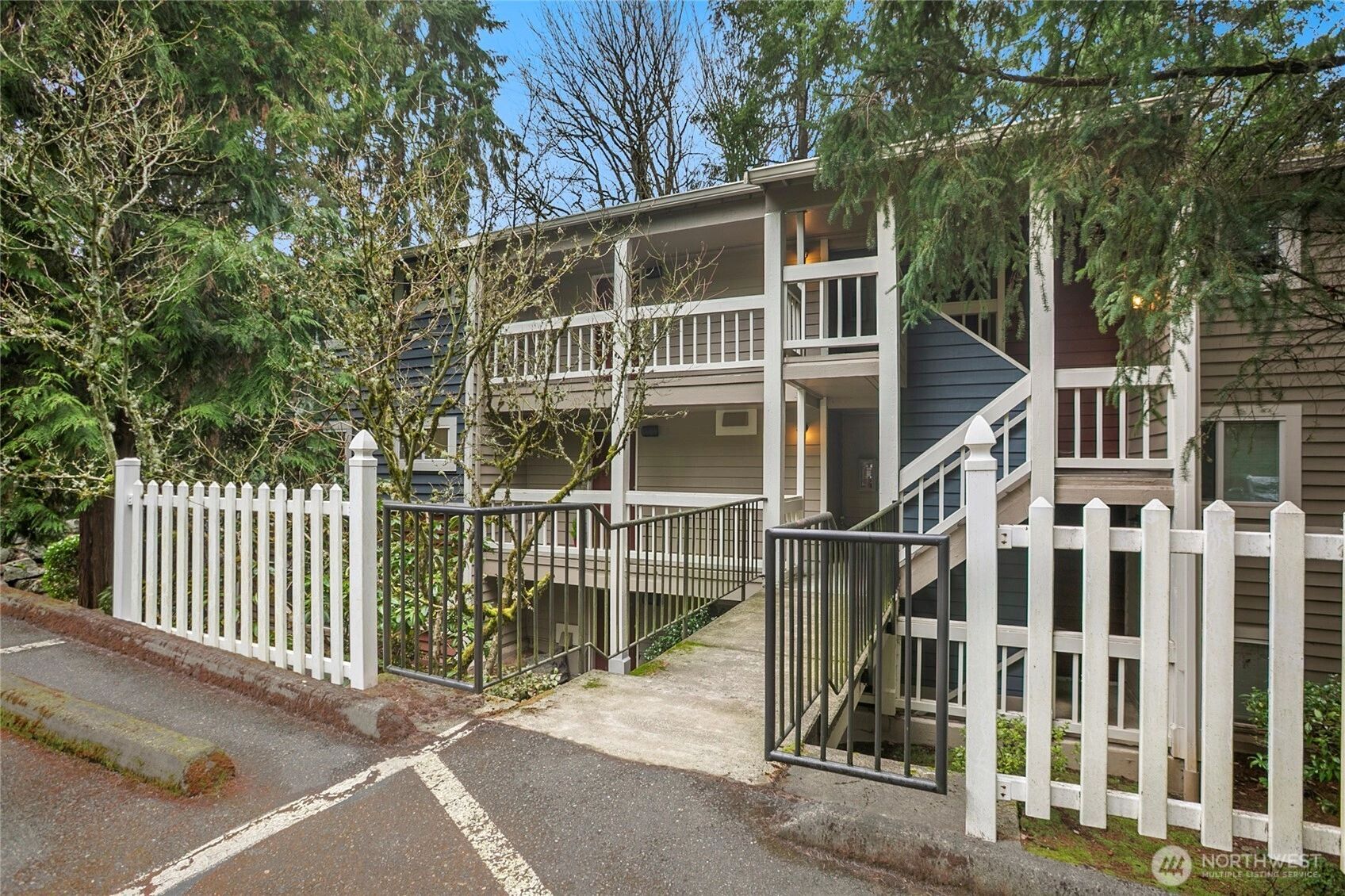 15246 SE 43rd Ct Unit G201 Unit G201 Bellevue WA 98006