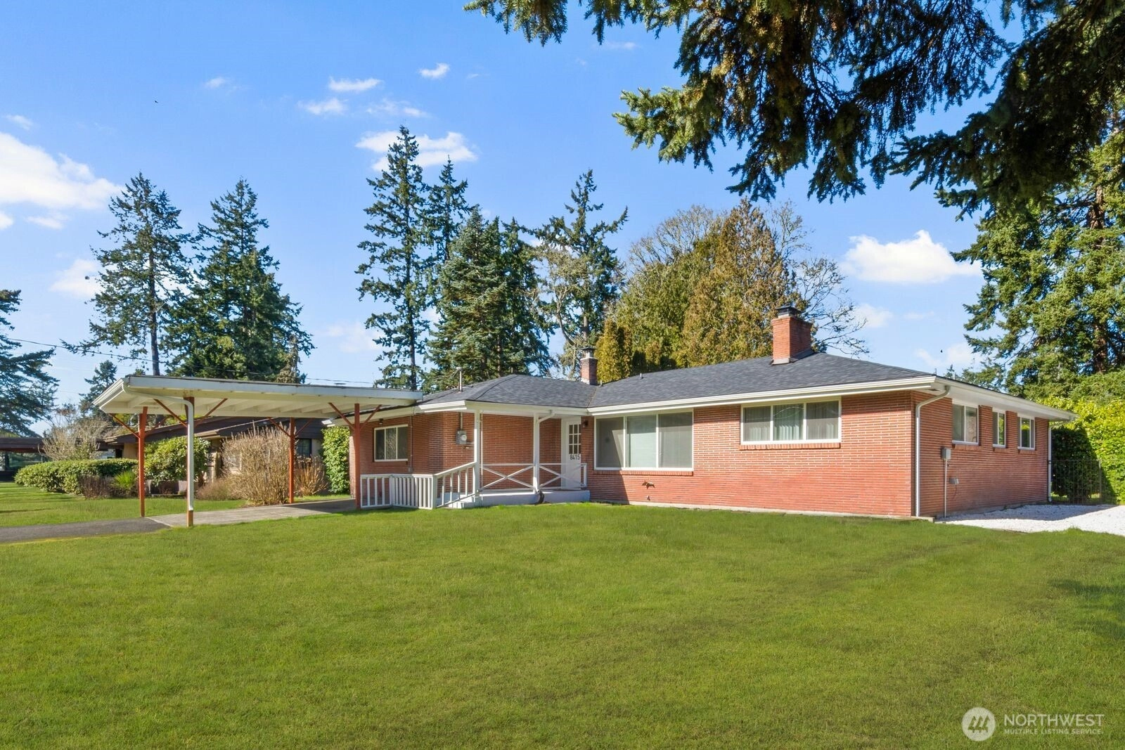 8415 Mt Tacoma Dr SW Lakewood WA 98498