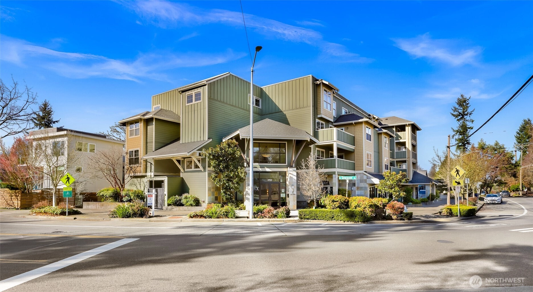 3150 W Government Way Unit 407 Unit 407 Seattle WA 98199